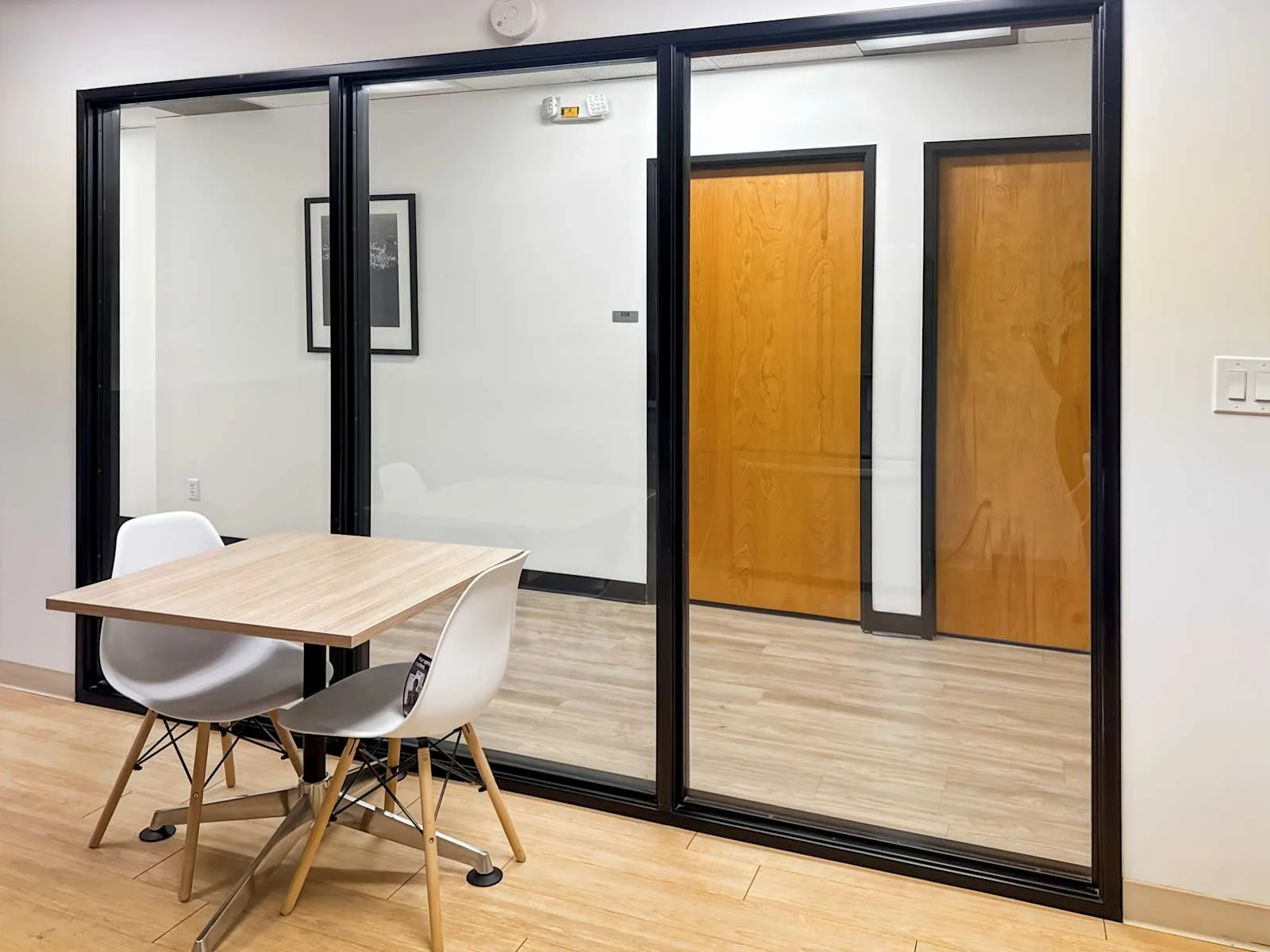 Regus AZ, Chandler - Alma School Rd, Meeting room for 2 people, Chandler, AZ