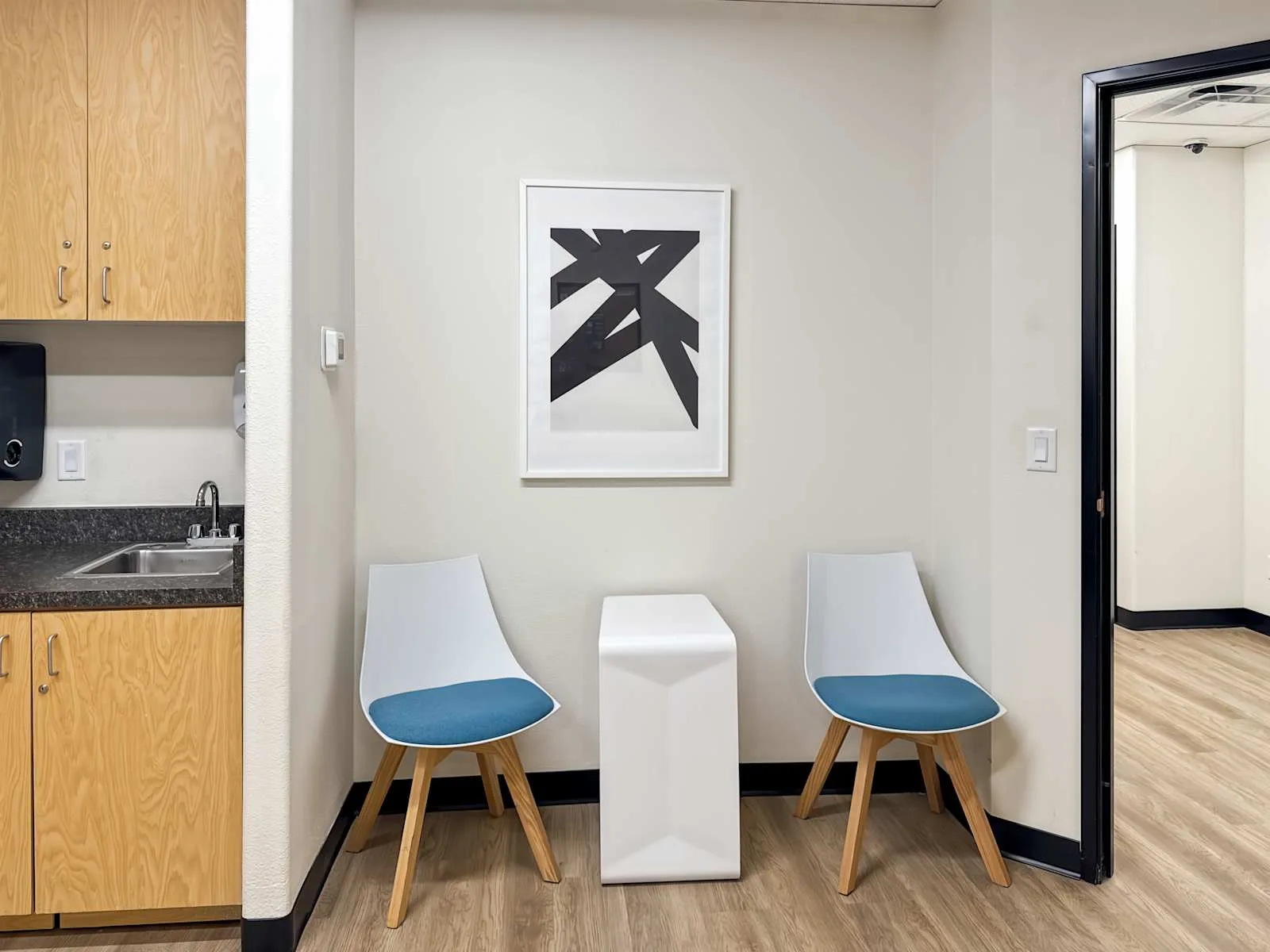 Regus AZ, Chandler - Alma School Rd, Kitchen, Chandler, AZ