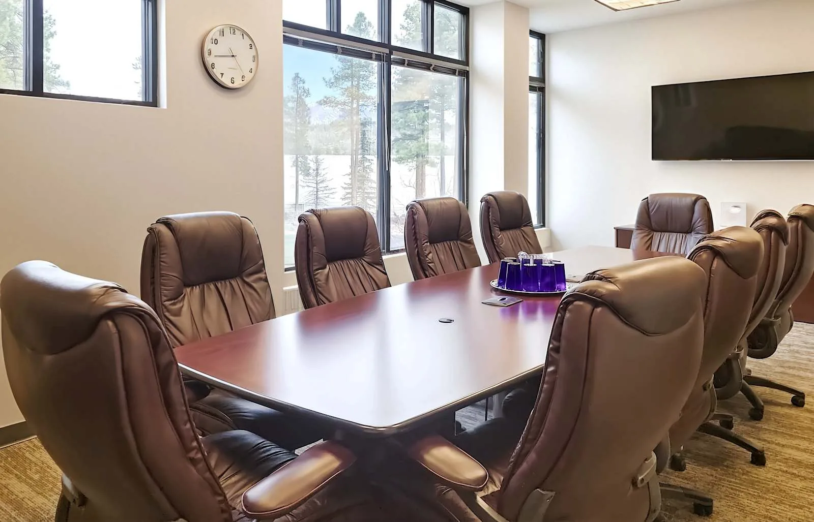 Regus AZ, Flagstaff - W University Ave, Meeting room for 10 people, Flagstaff, AZ