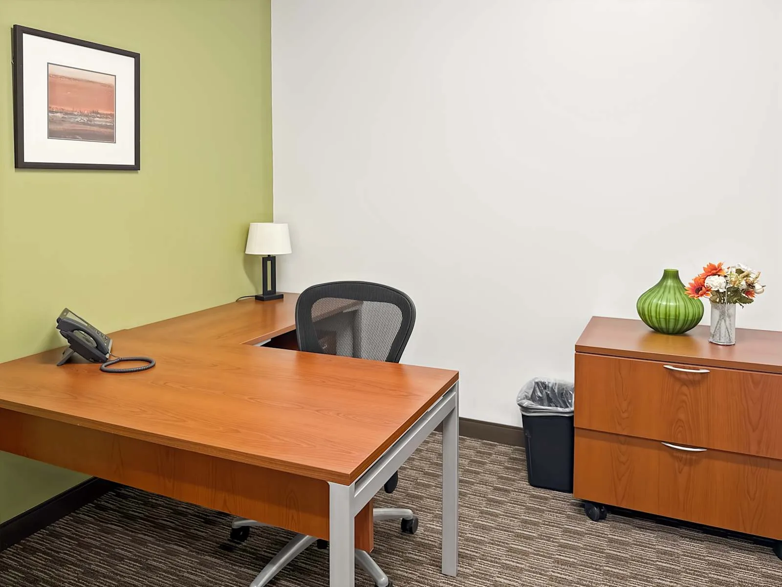 Regus AZ, Mesa - Stapley Corporate Center, Private office, 1 desk, Mesa, AZ