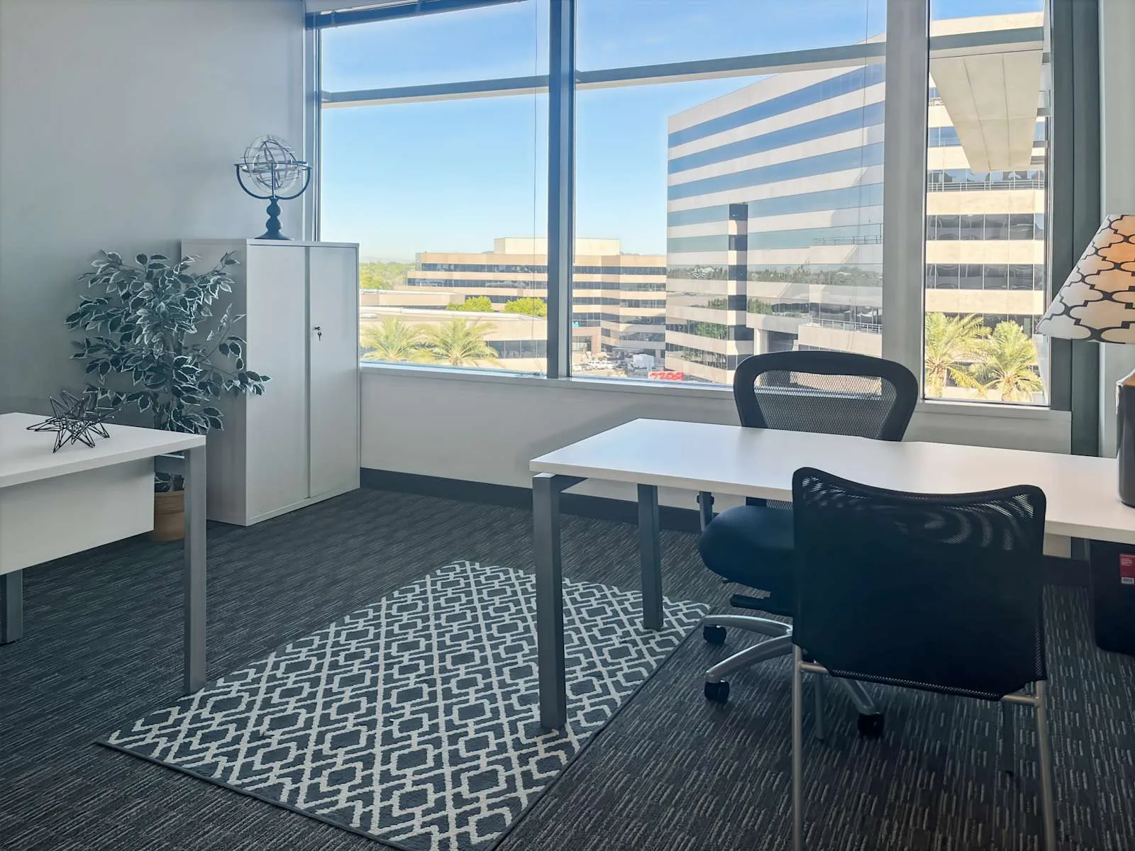 Regus AZ, Phoenix - 24th and Camelback, Private office, 2 desks, Phoenix, AZ