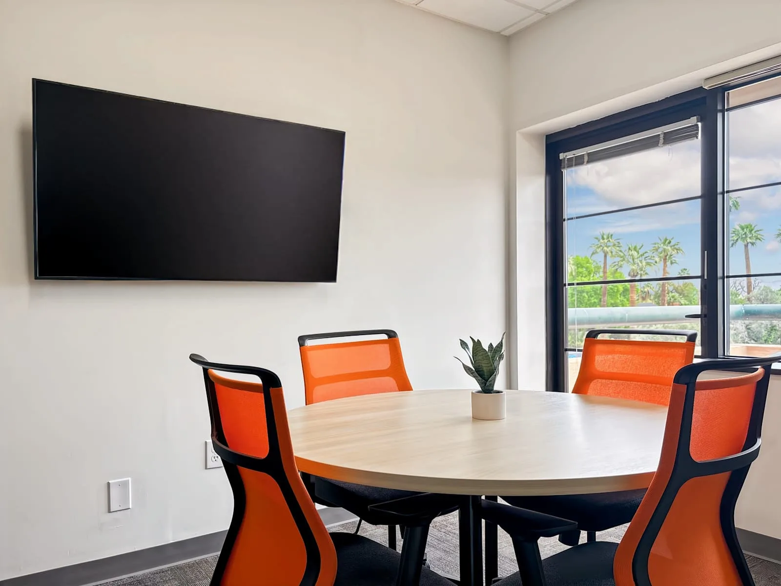 Regus AZ, Phoenix - 3rd St, Meeting room for 4 people, Phoenix, AZ