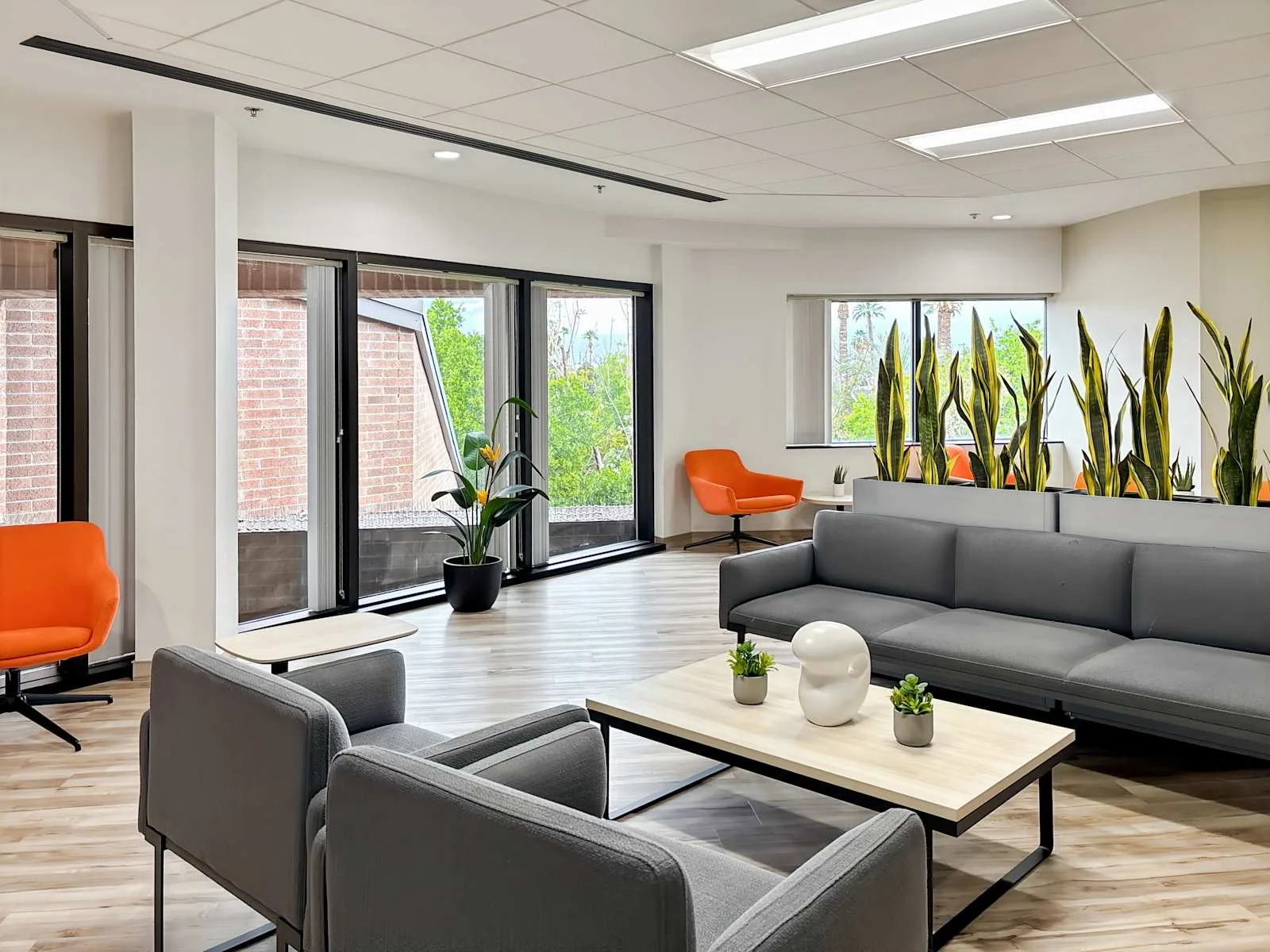Regus AZ, Phoenix - 3rd St, Lounge, Phoenix, AZ