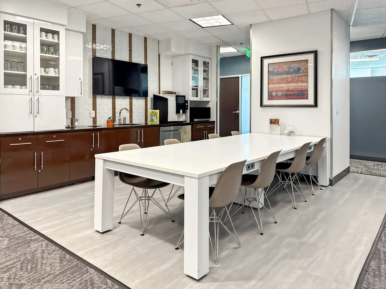 Regus AZ, Phoenix - Deer Valley - Union Hills Office Plaza, Kitchen, Peoria, AZ