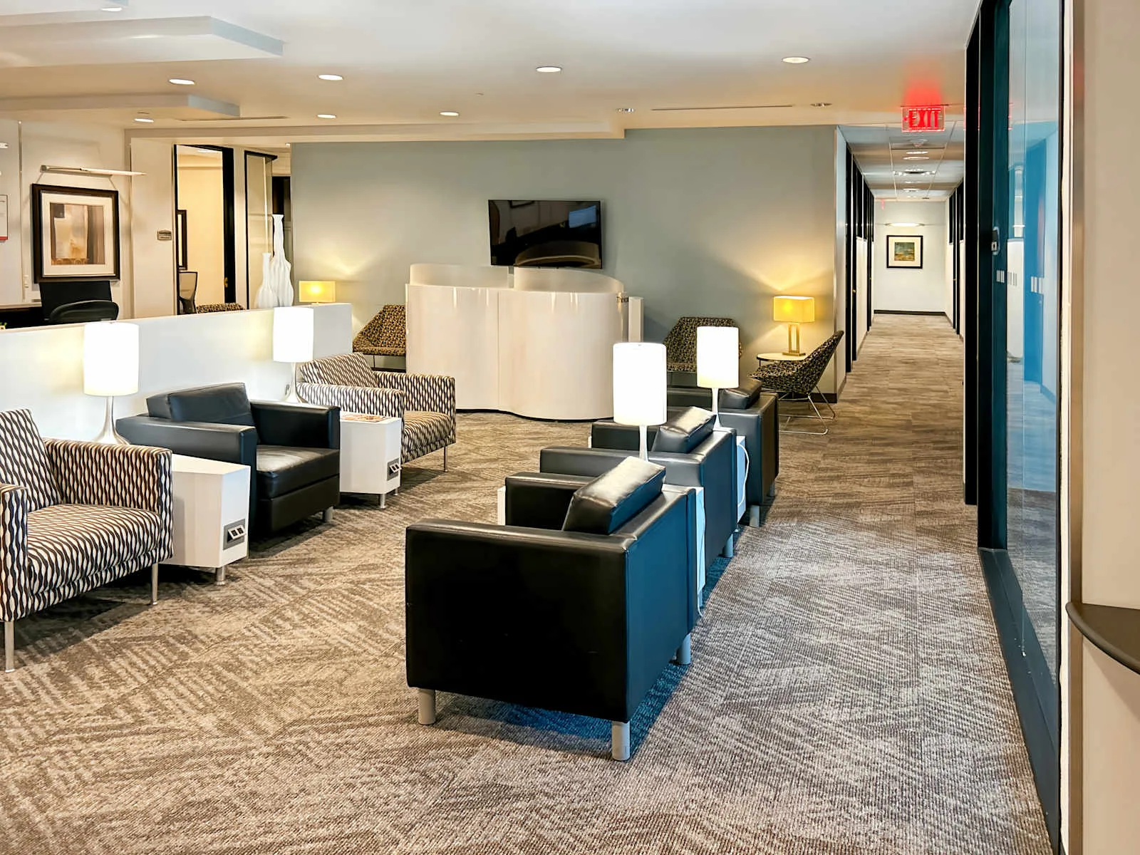 Regus AZ, Phoenix - Esplanade III, Lounge, Phoenix, AZ