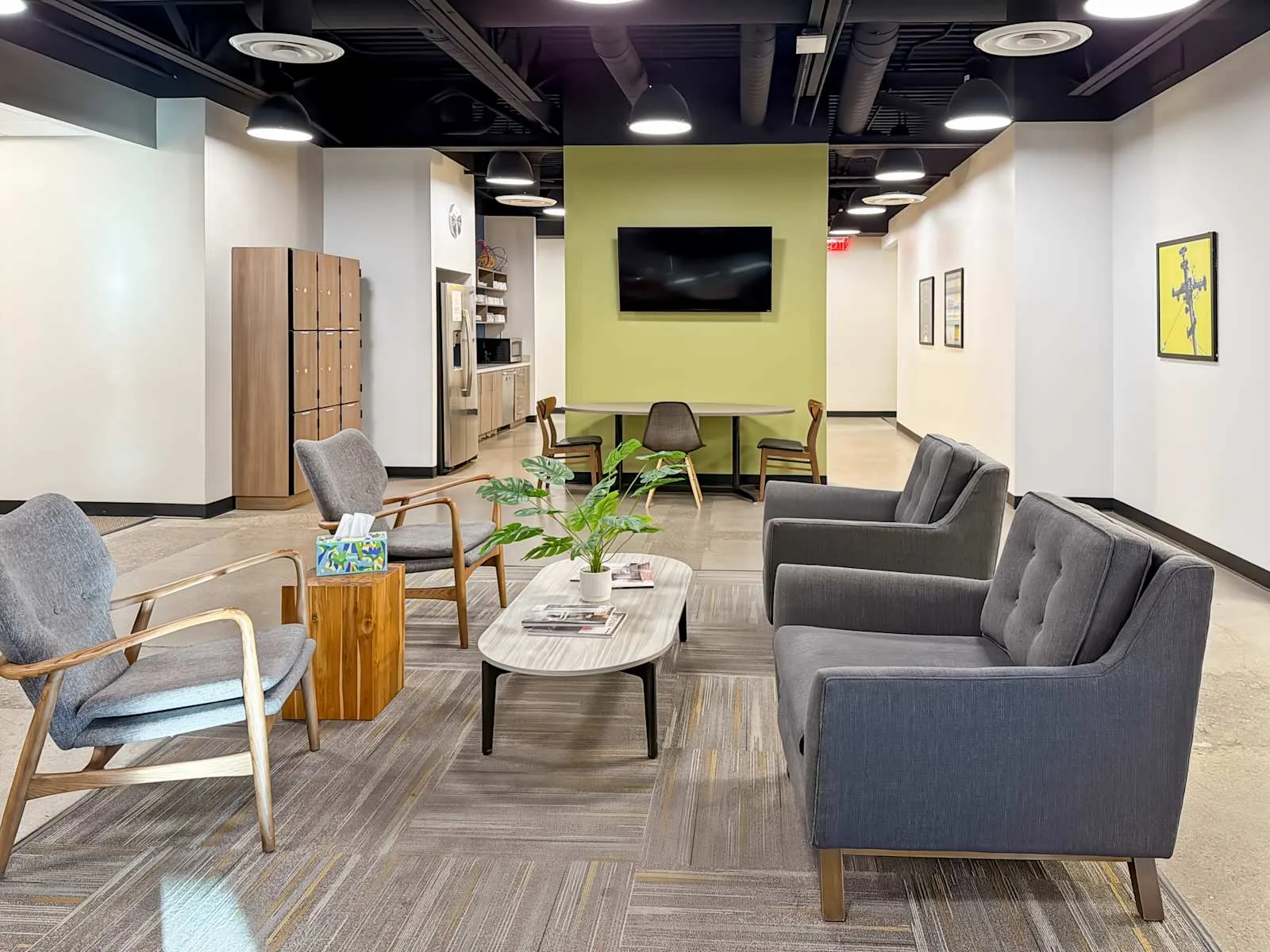 Regus AZ, Phoenix - The Peak, Lounge, Phoenix, AZ