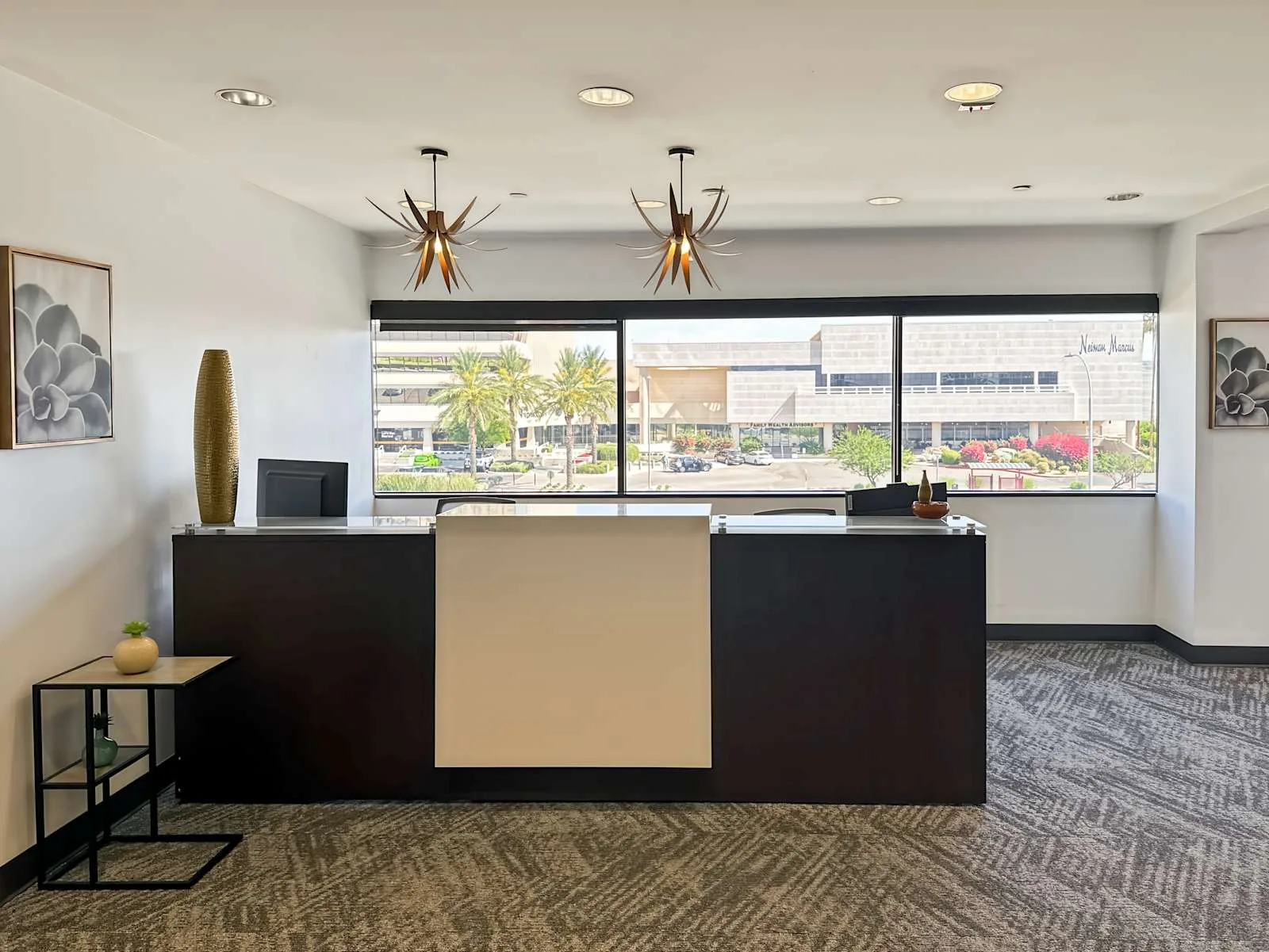 Regus AZ, Scottsdale - Camelback Square, Reception, Scottsdale, AZ