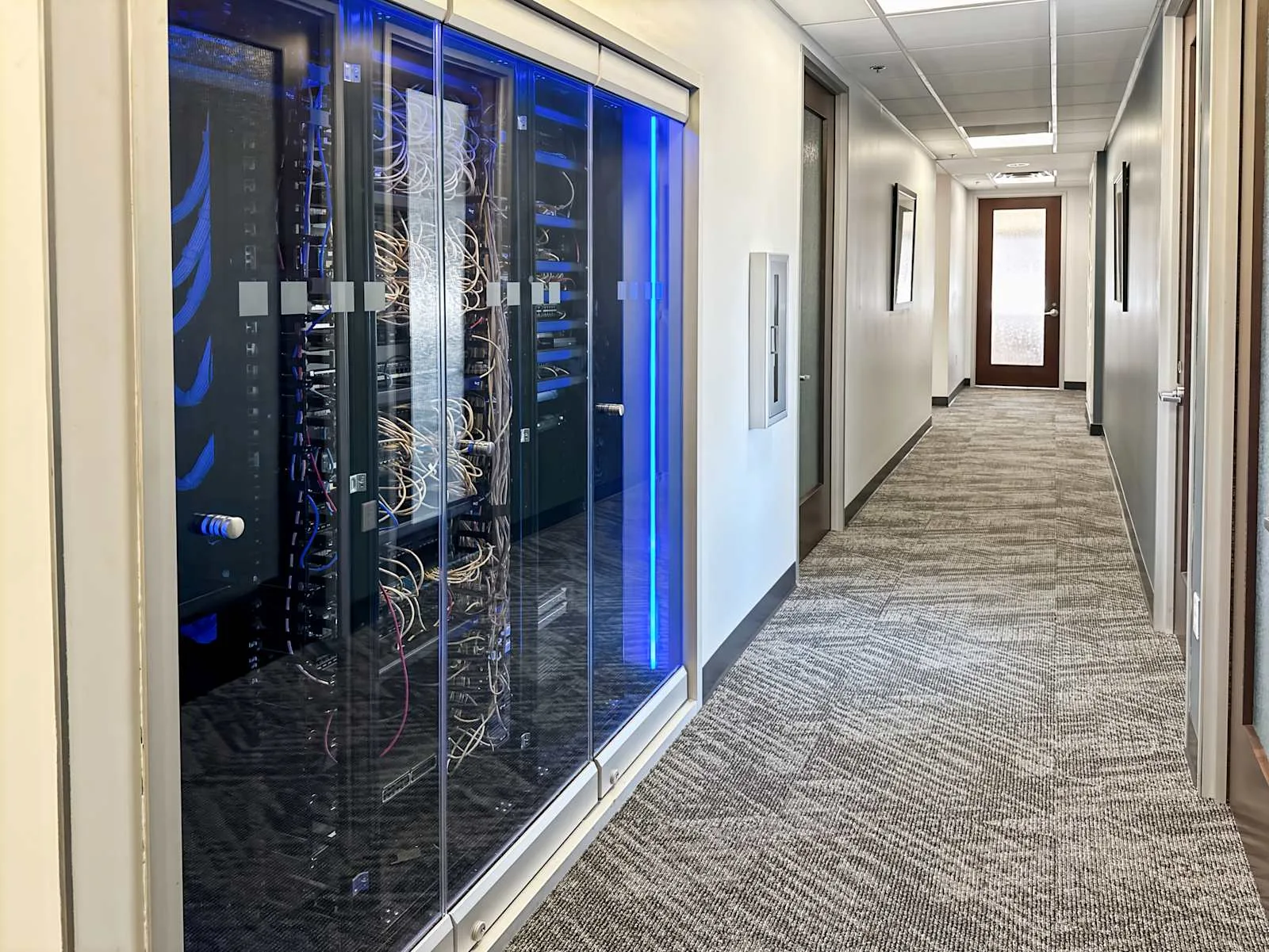 Regus AZ, Scottsdale - Camelback Square, Scottsdale, AZ, photo 3