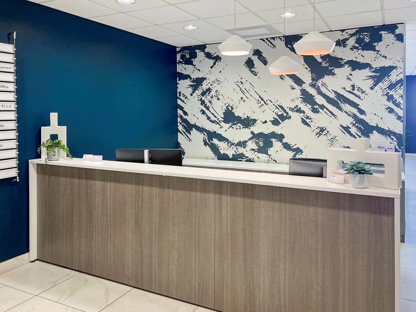 Regus AZ, Scottsdale - Fashion Square, Reception, Scottsdale, AZ