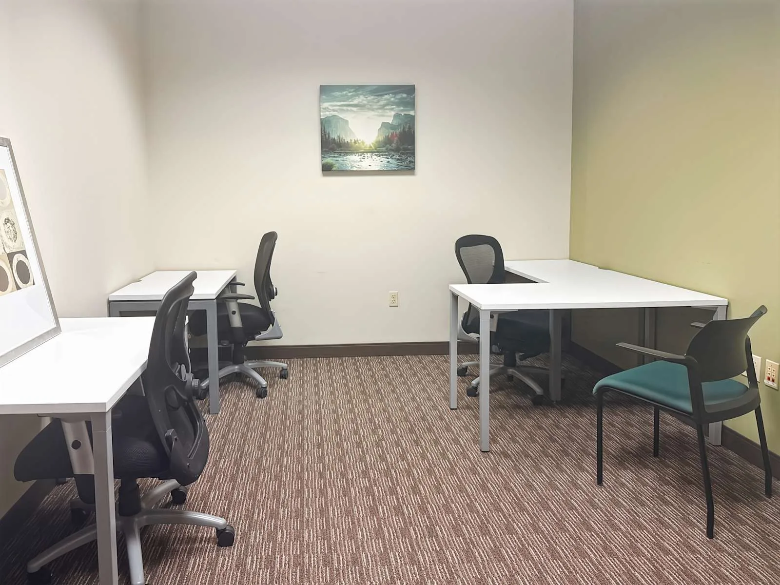 Regus AZ, Scottsdale - Gainey Ranch, Private office, 3 desks, Scottsdale, AZ