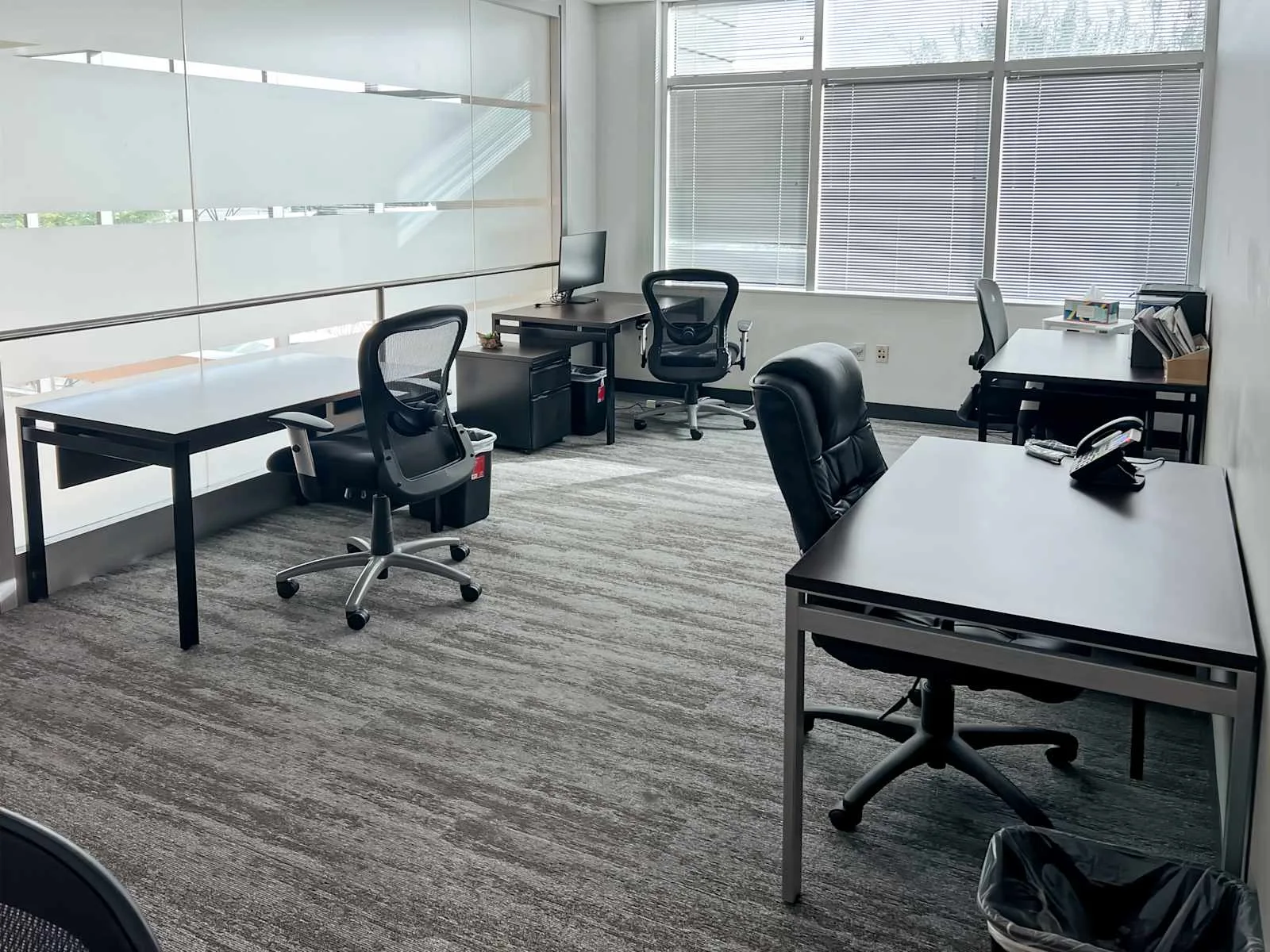 Regus AZ, Scottsdale - Kierland, Private office, 4 desks, Scottsdale, AZ