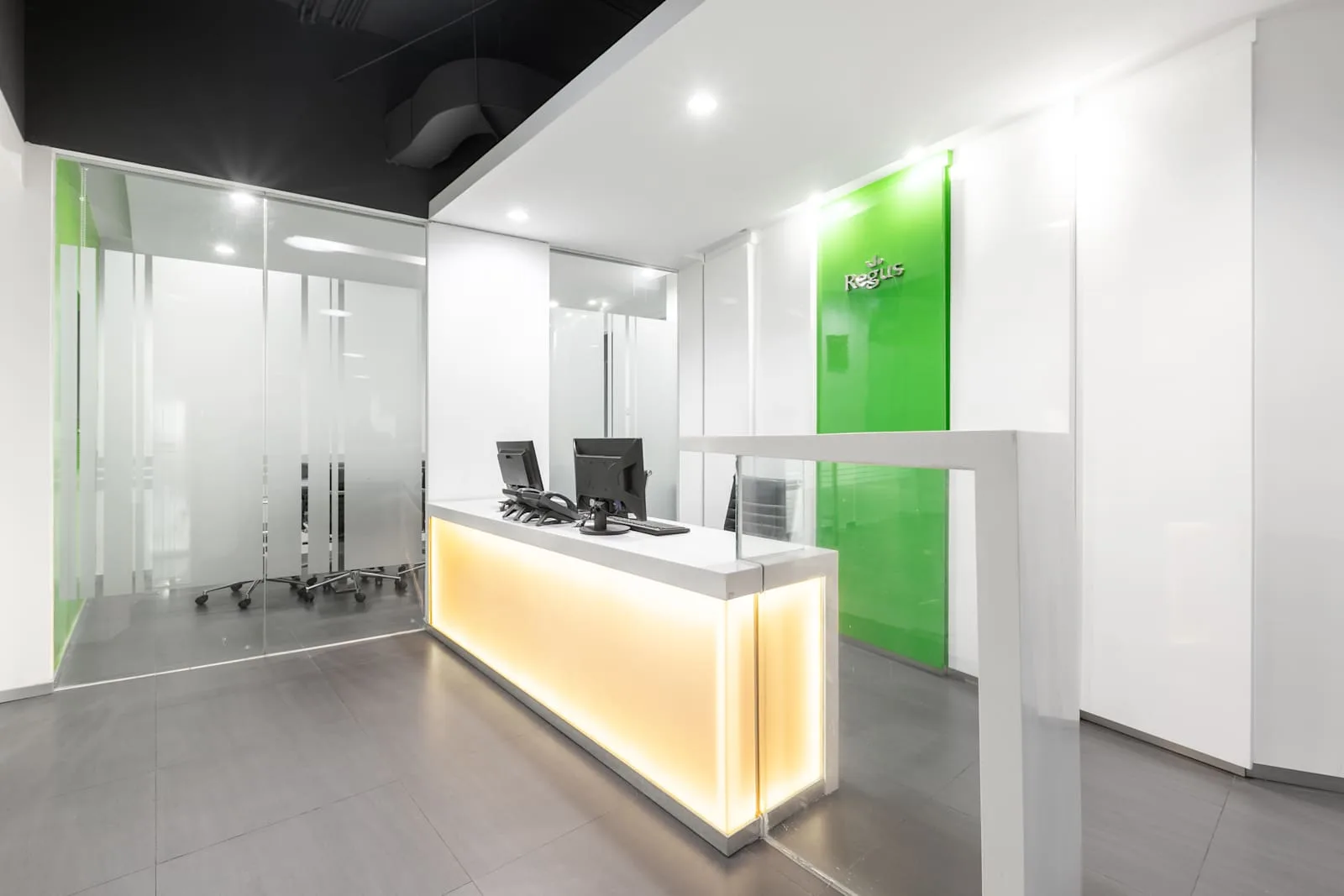 Regus BALI, Benoa Square, Resepsionis, Bali