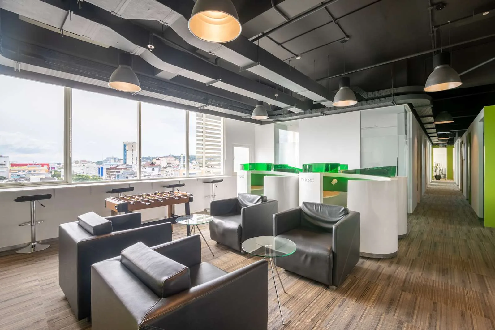 Regus BALIKPAPAN, Panin Tower, Area santai, Balikpapan