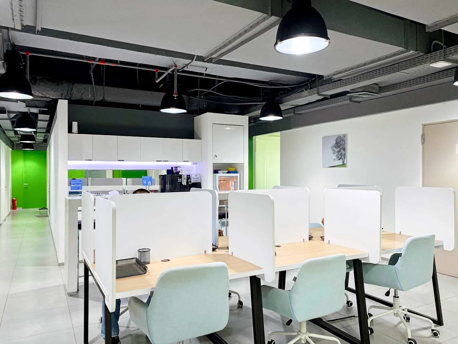 Regus Bandung, Menara Asia Afrika, Ruang terbuka, Bandung