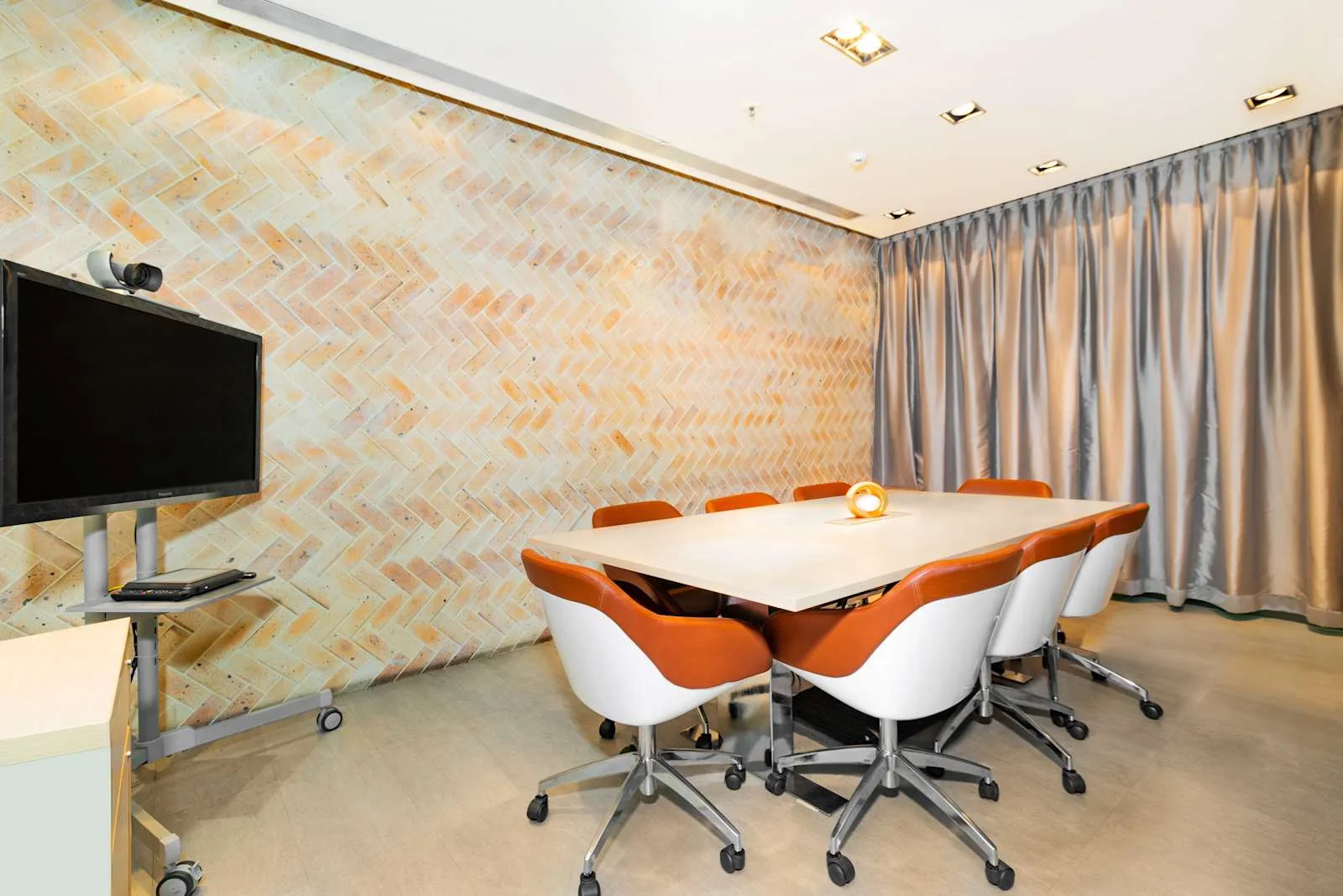 Regus BANGALORE, World Trade Centre, Meeting room for 8 people, Bengaluru