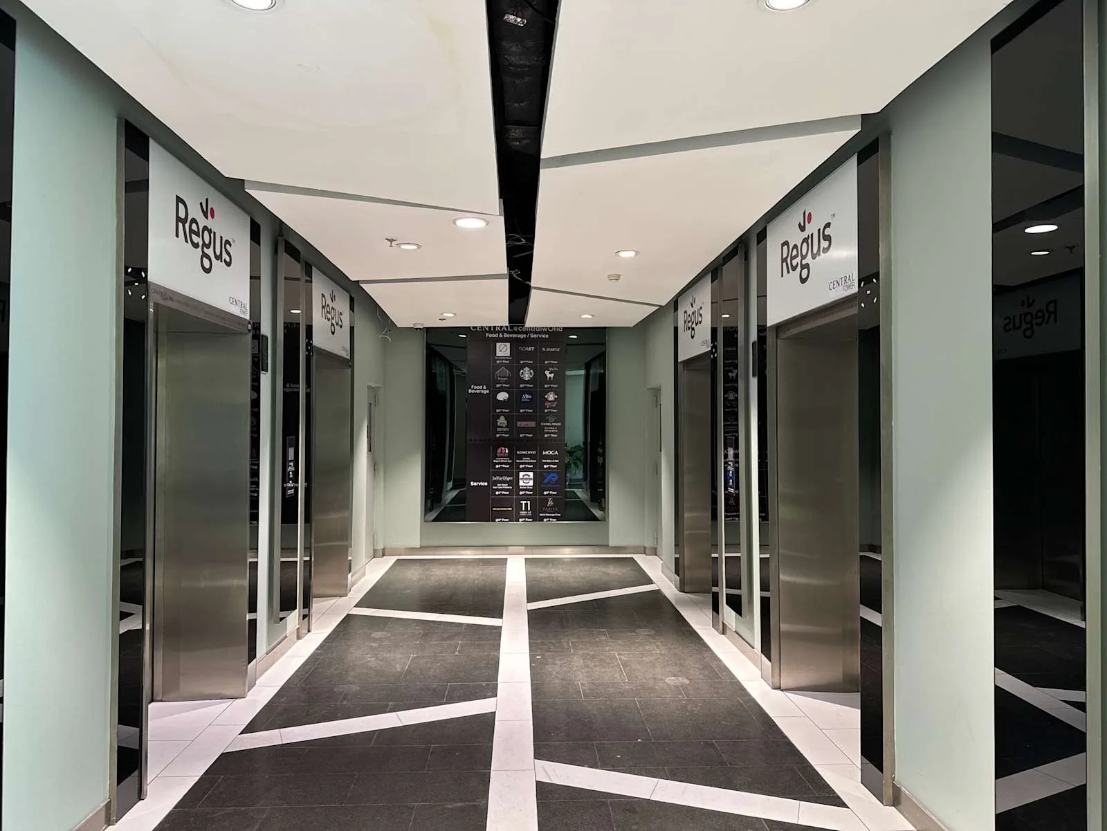 Regus Bangkok, Central Tower, Bangkok, photo 3