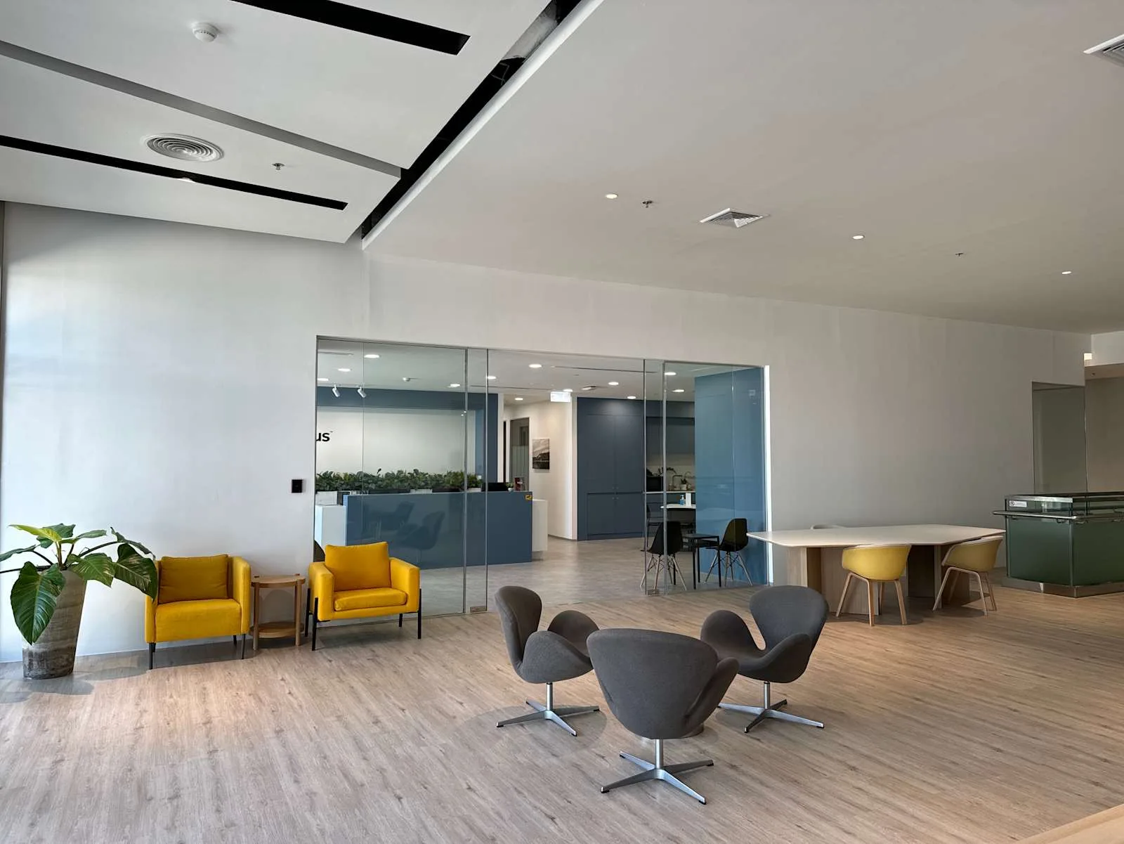 Regus Bangkok, Central Tower, Lounge, Bangkok