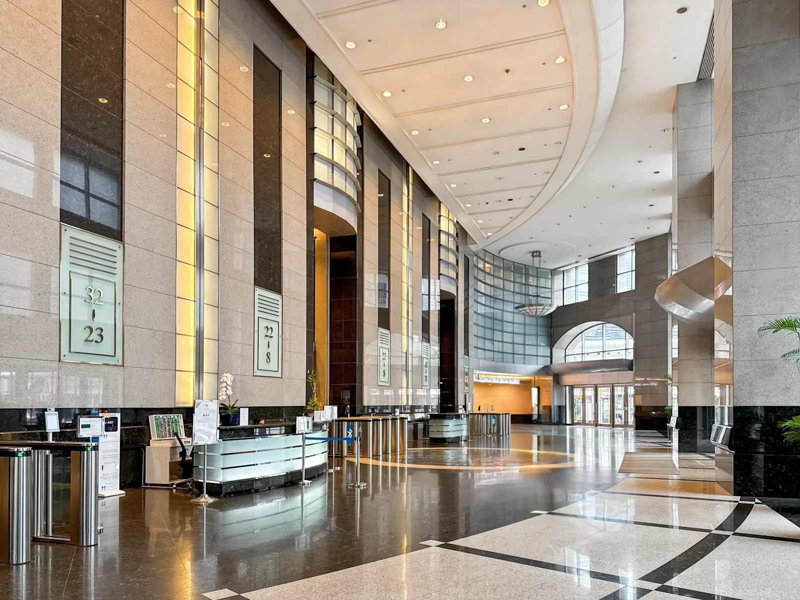 Regus BANGKOK, CRC Tower - All Seasons Place, แผนกต้อนรับ, กรุงเทพมหานคร