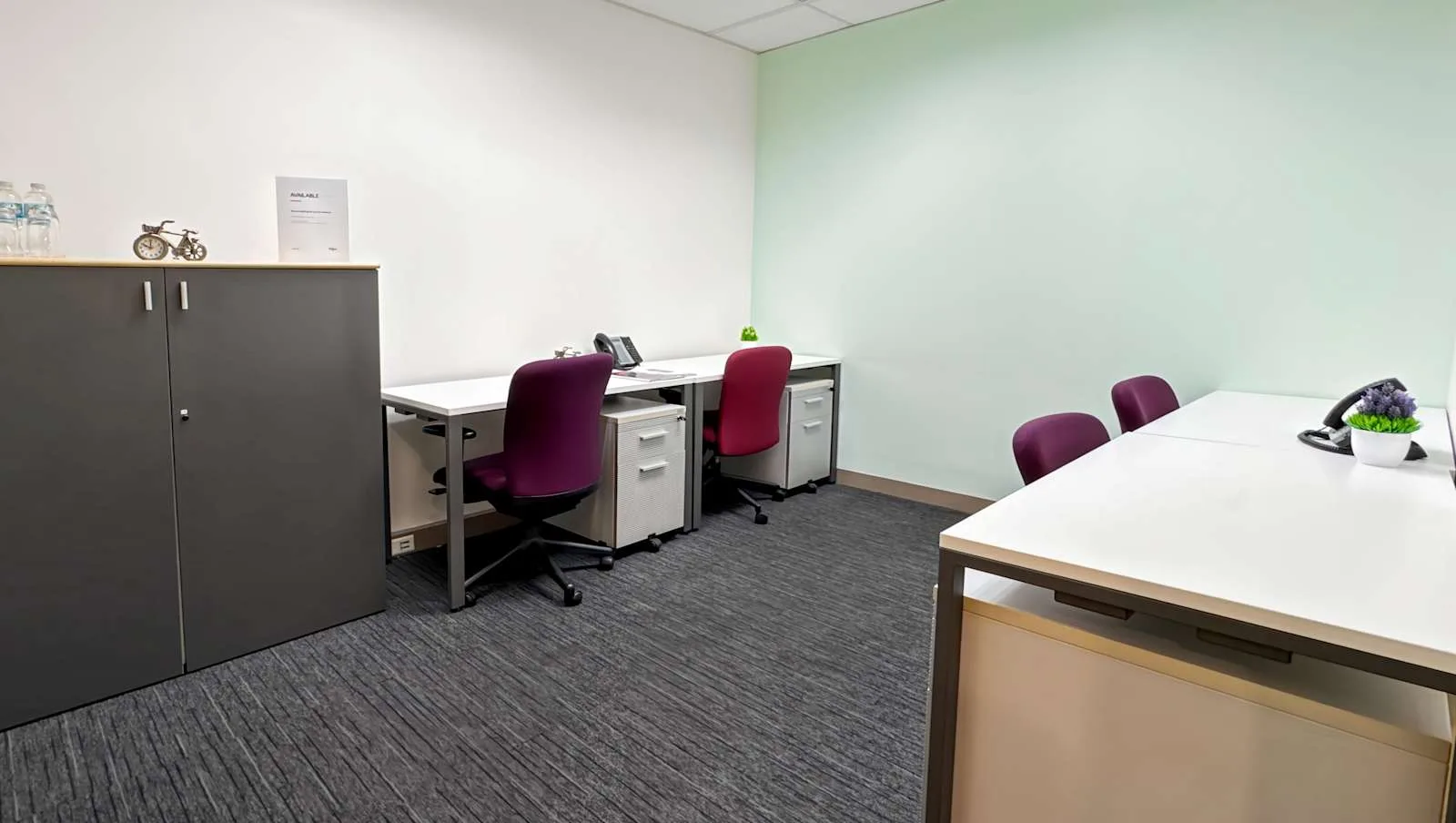 Regus BANGKOK, CRC Tower - All Seasons Place, ออฟฟิศส่วนตัว 4 ที่นั่ง, กรุงเทพมหานคร