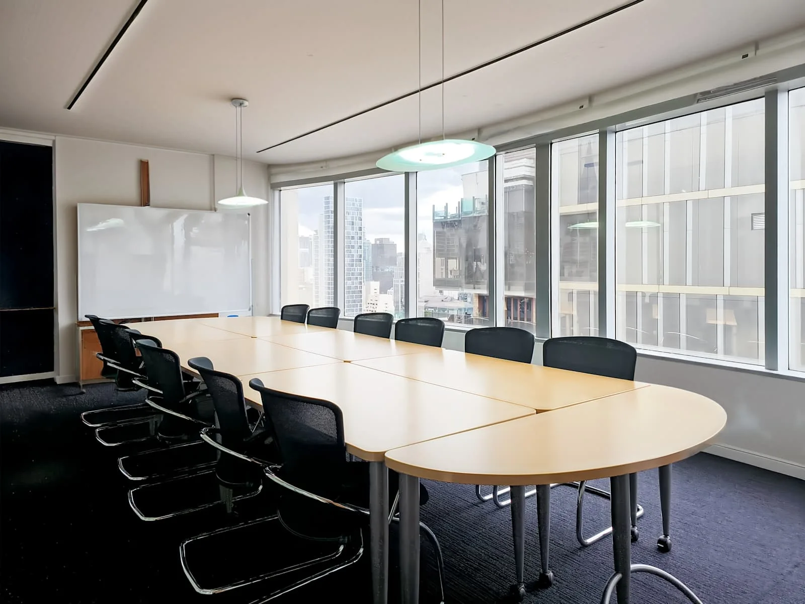 Regus BANGKOK, M Thai Tower - All Seasons Place, Meeting room for 12 people, Bangkok