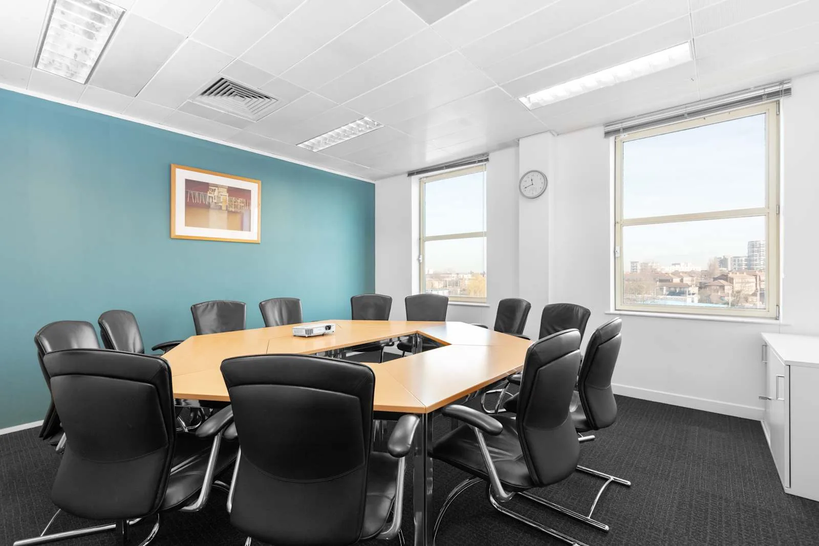 Regus BARKING, Jhumat House, Meeting room for 12 people, Barking