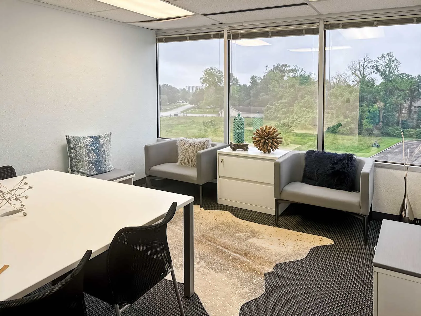 Regus LA, Baton Rouge - Westfork, Meeting room for 4 people, Baton Rouge, LA