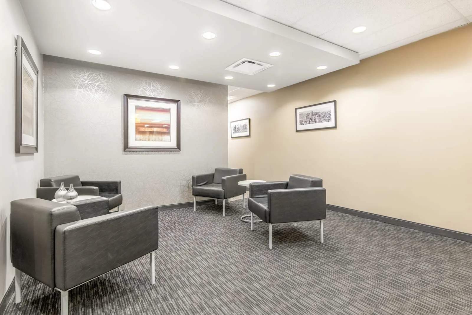 Regus BC, Burnaby – Metrotown, Lounge, Burnaby, BC