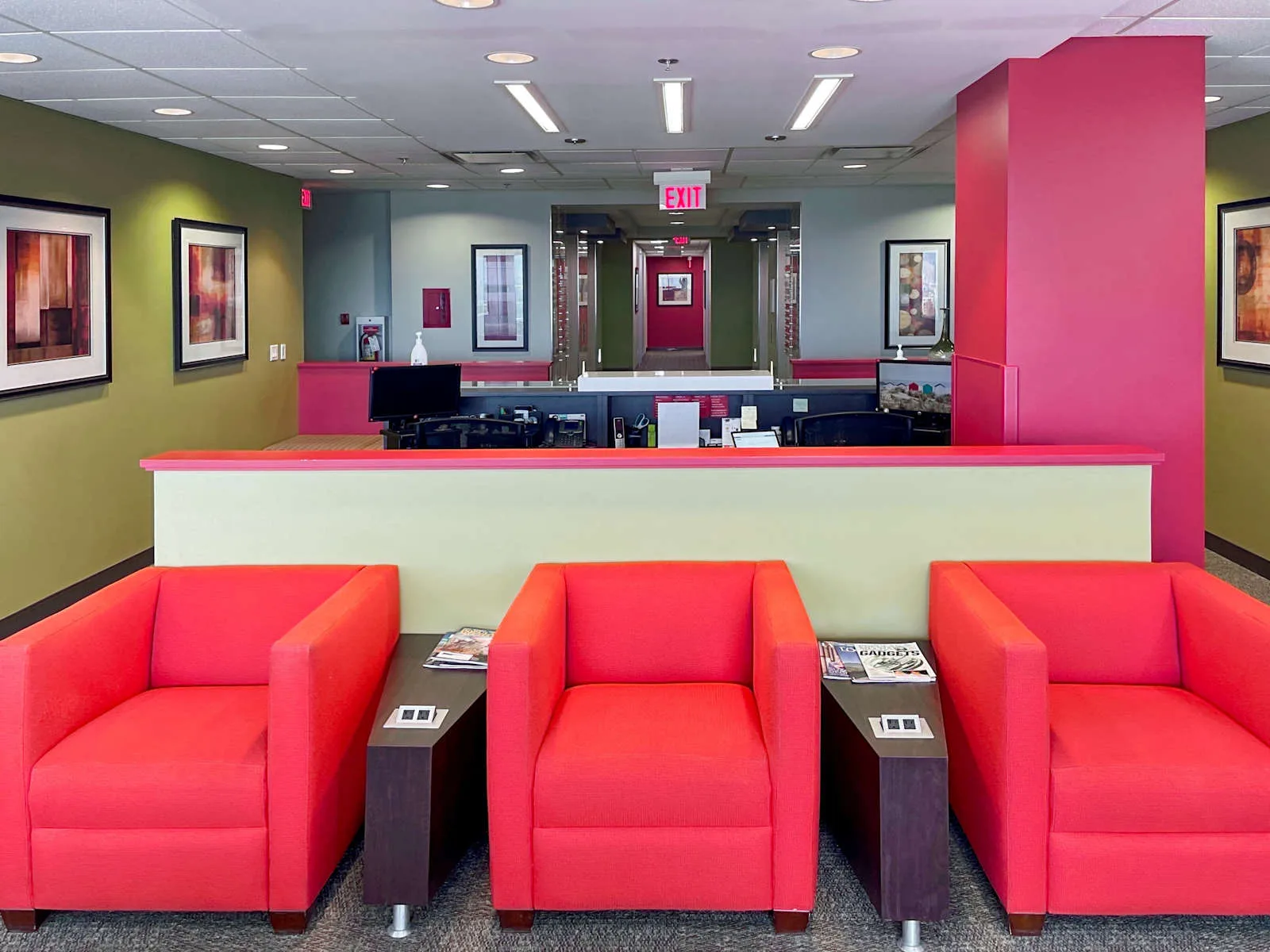 Regus BC, Kelowna - Landmark, Reception, Kelowna, BC