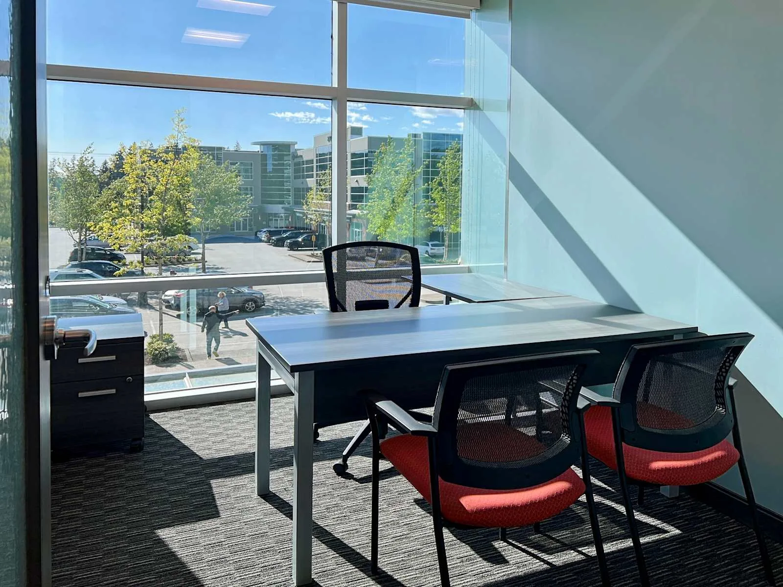 Regus BC, Langley - 201st Street, Private office, 1 desk, Langley, BC