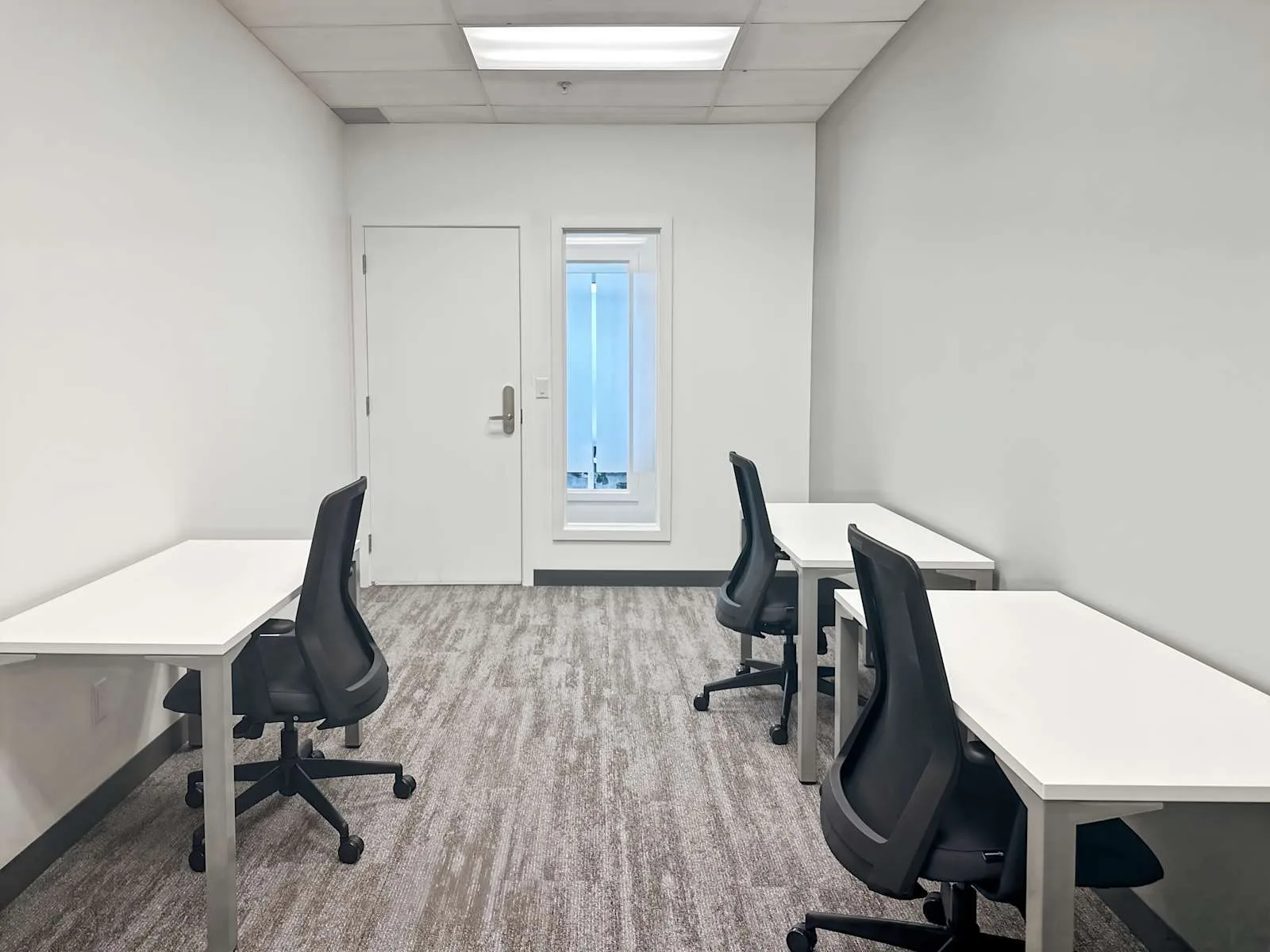 Regus BC, Surrey - Benchmark Business Centre, Private office, 3 desks, Surrey, BC