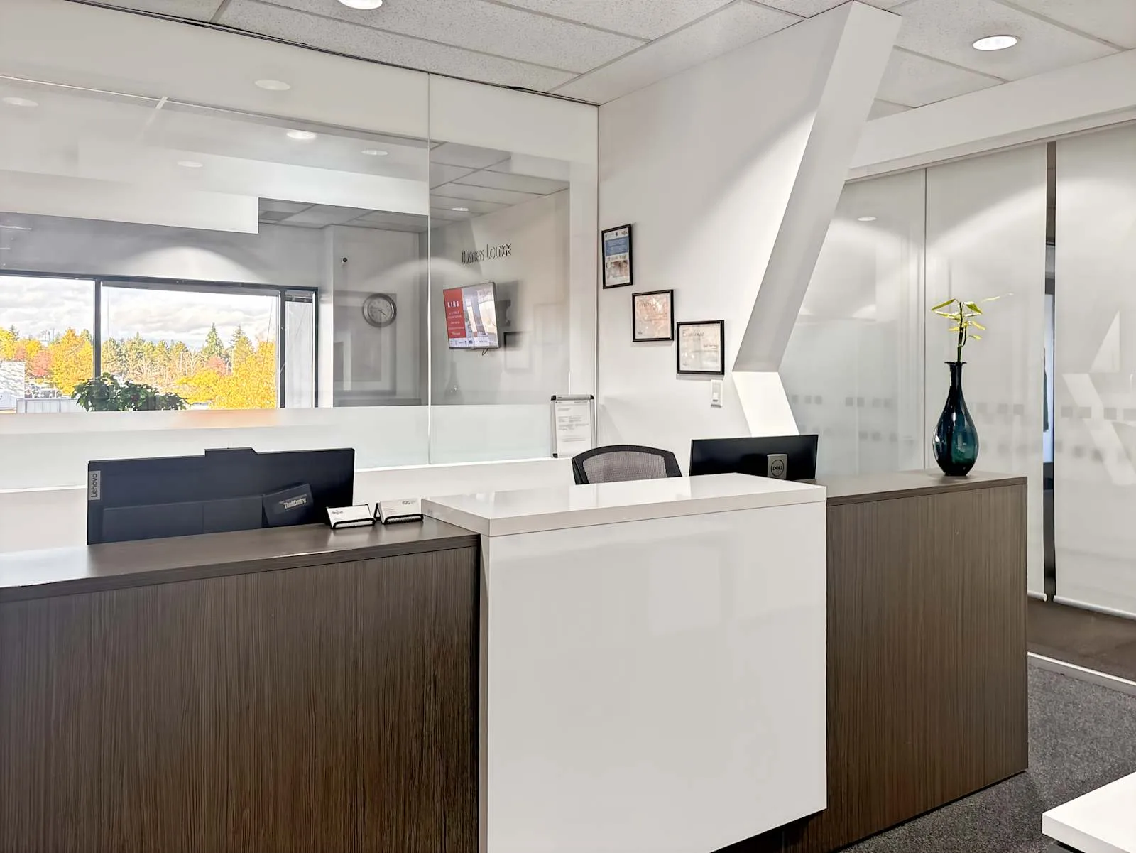 Regus BC, Surrey - King's Cross, Reception, Surrey, BC