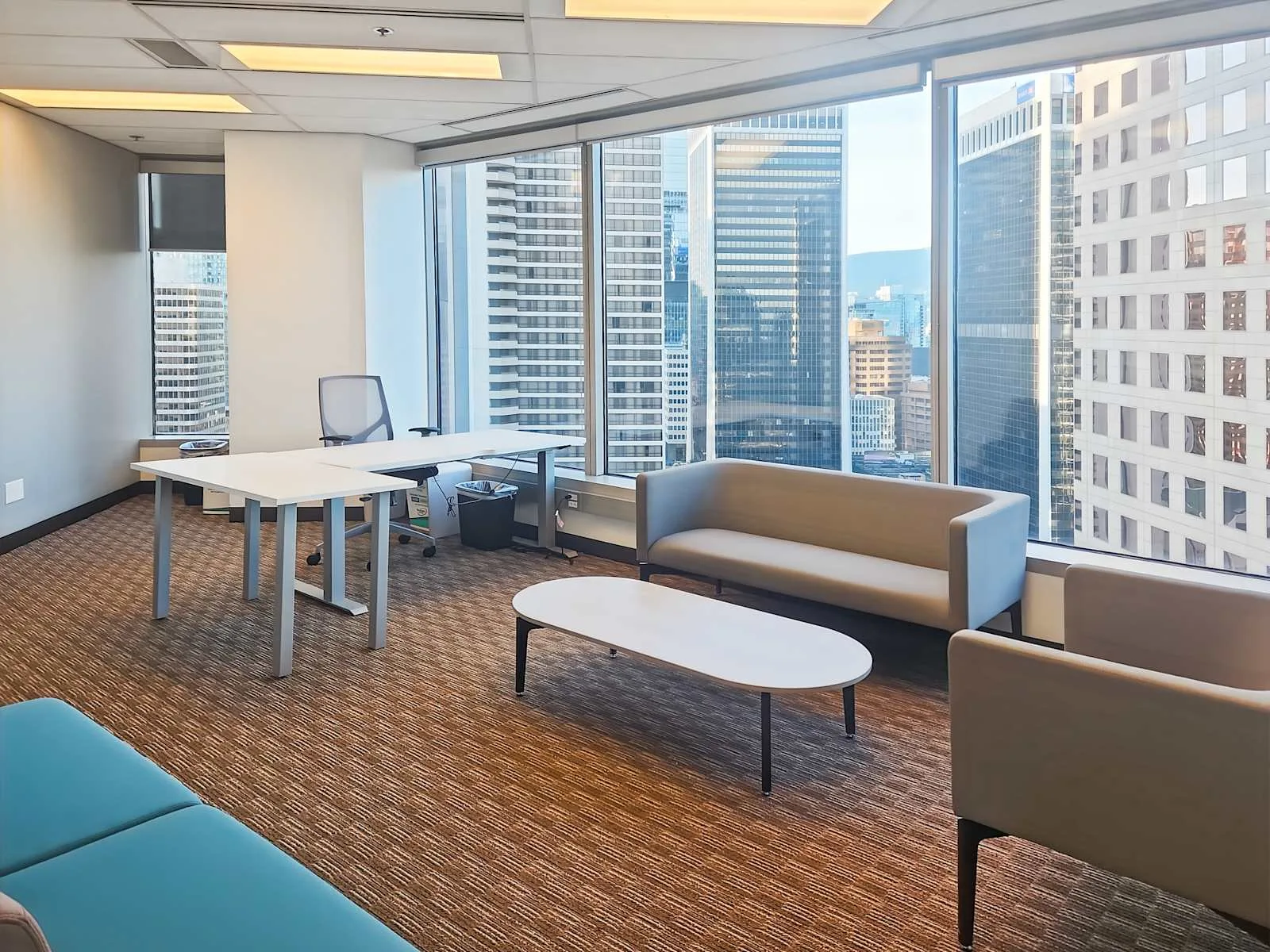 Regus BC, Vancouver - RBC, Private office, 1 desk, Vancouver, BC