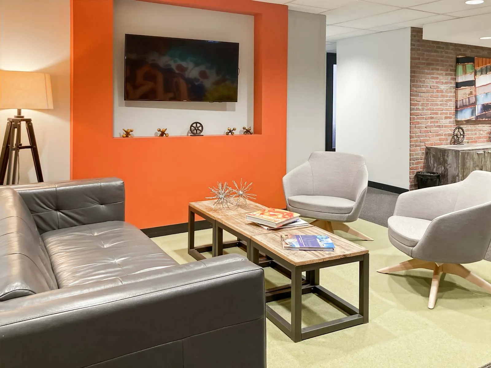 Regus BC, Vancouver - Robson Square, Lounge, Vancouver, BC