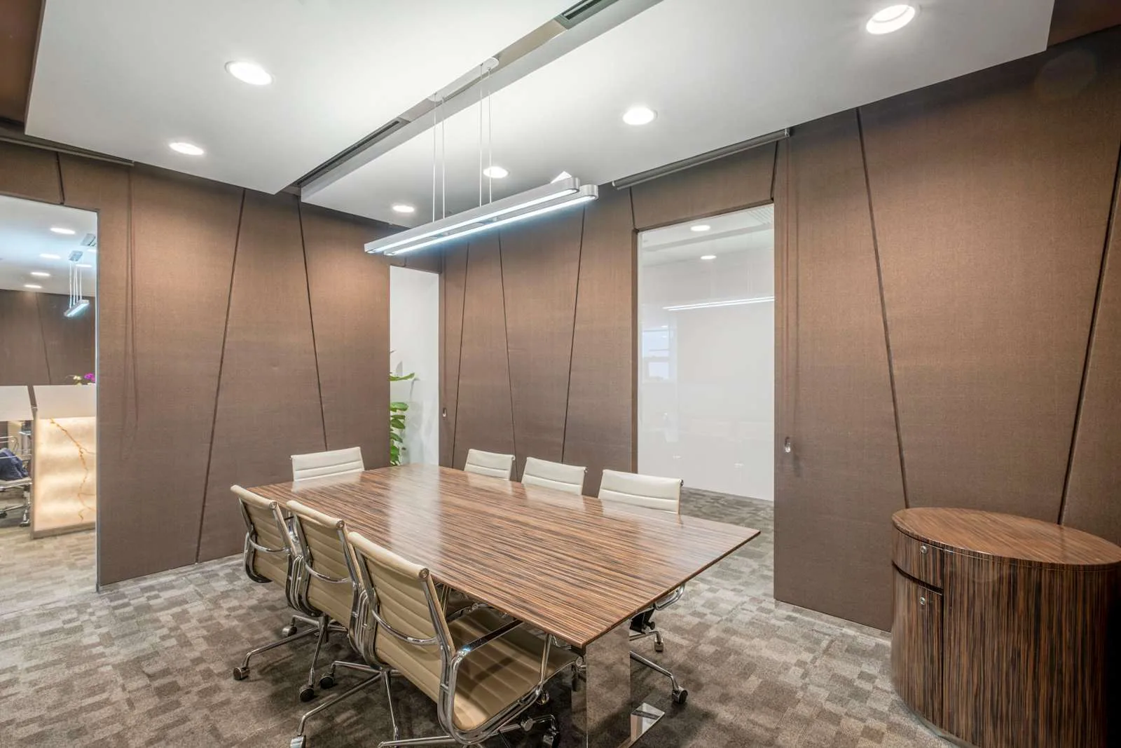 Regus BEIJING, Global Trade Centre, Meeting room for 7 people, Beijing