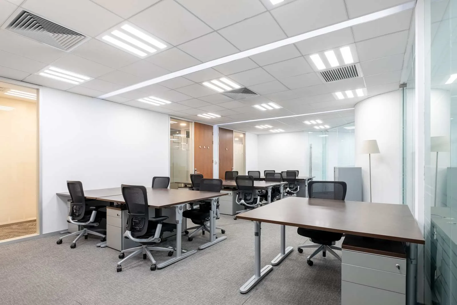 Regus BEIJING, Kerry Centre, Private office, 9 desks, Beijing