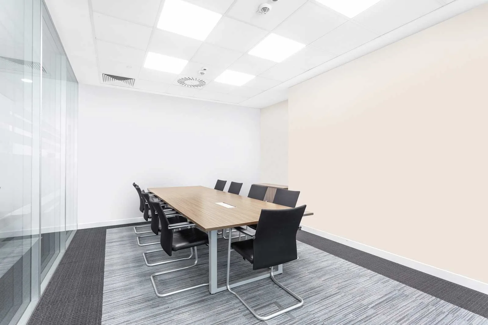 Regus BELGRADE, GTC FORTYONE, Meeting room for 8 people, Beograd
