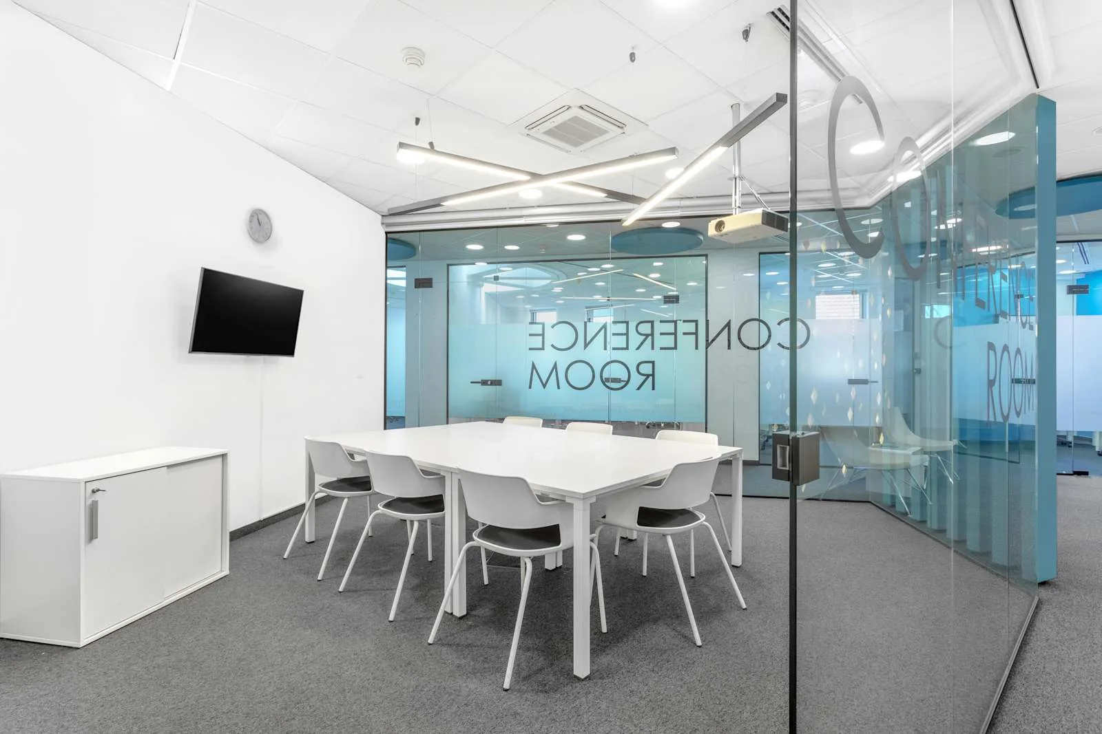 Regus BELGRADE, Kneza Mihaila, Meeting room for 8 people, Beograd