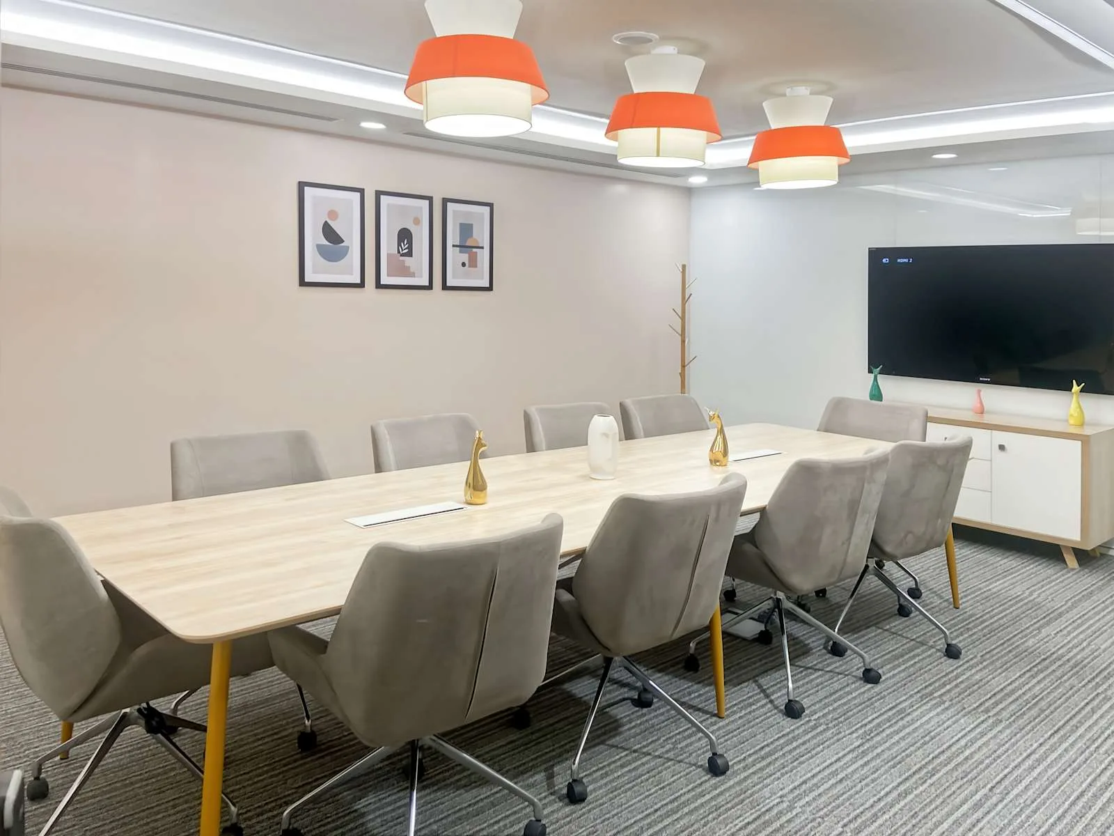 Regus Bengaluru, Global Tech Park, Meeting room for 10 people, Bengaluru