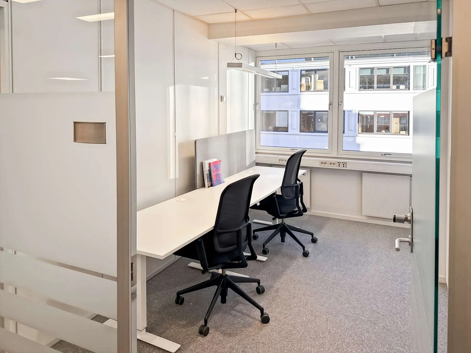 Regus Bergen, Nygaarden, Private office, 2 desks, Bergen