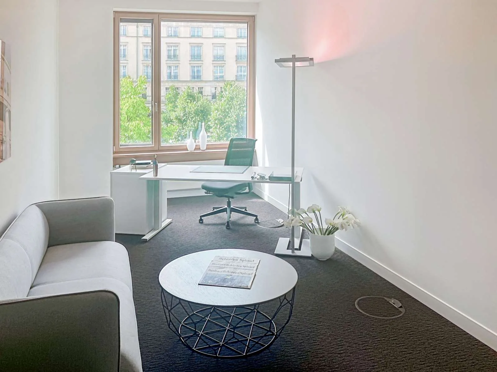 Regus BERLIN, Am Brandenburger Tor, Privatbüro mit 1 Arbeitsplatz, Berlin