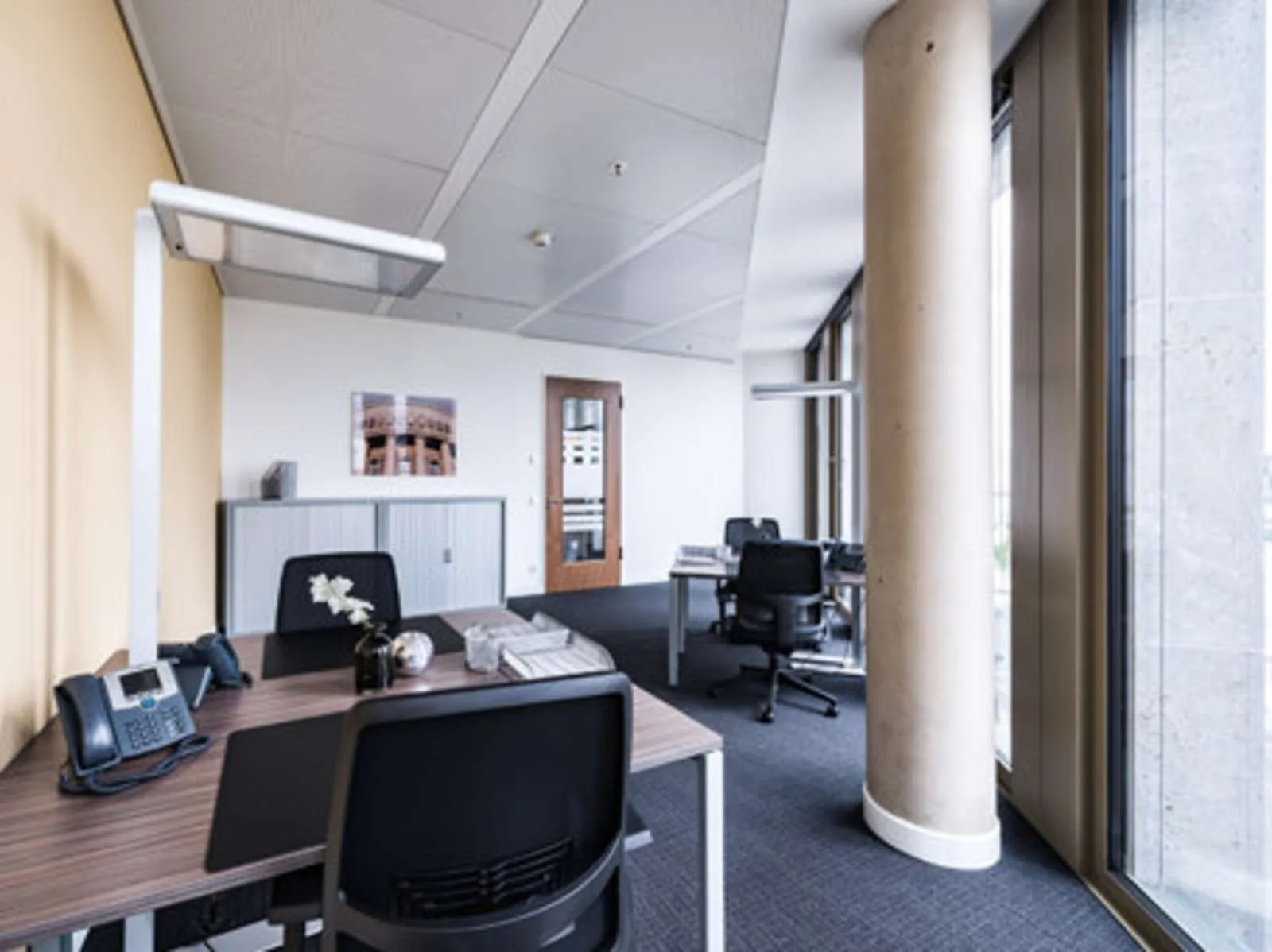 Regus BERLIN, Am Kanzleramt, Privatbüro mit 4 Arbeitsplätzen, Berlin