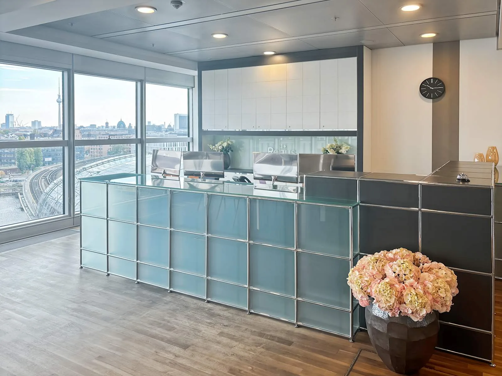 Regus BERLIN, Berlin Hauptbahnhof, Reception, Berlin