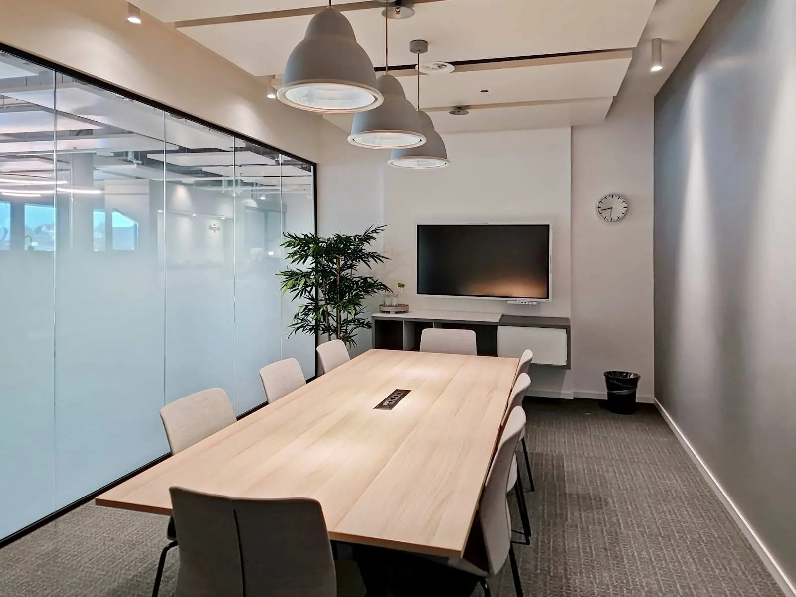 Regus Bern, Main Station, Salle de réunion 8 personnes, Berne