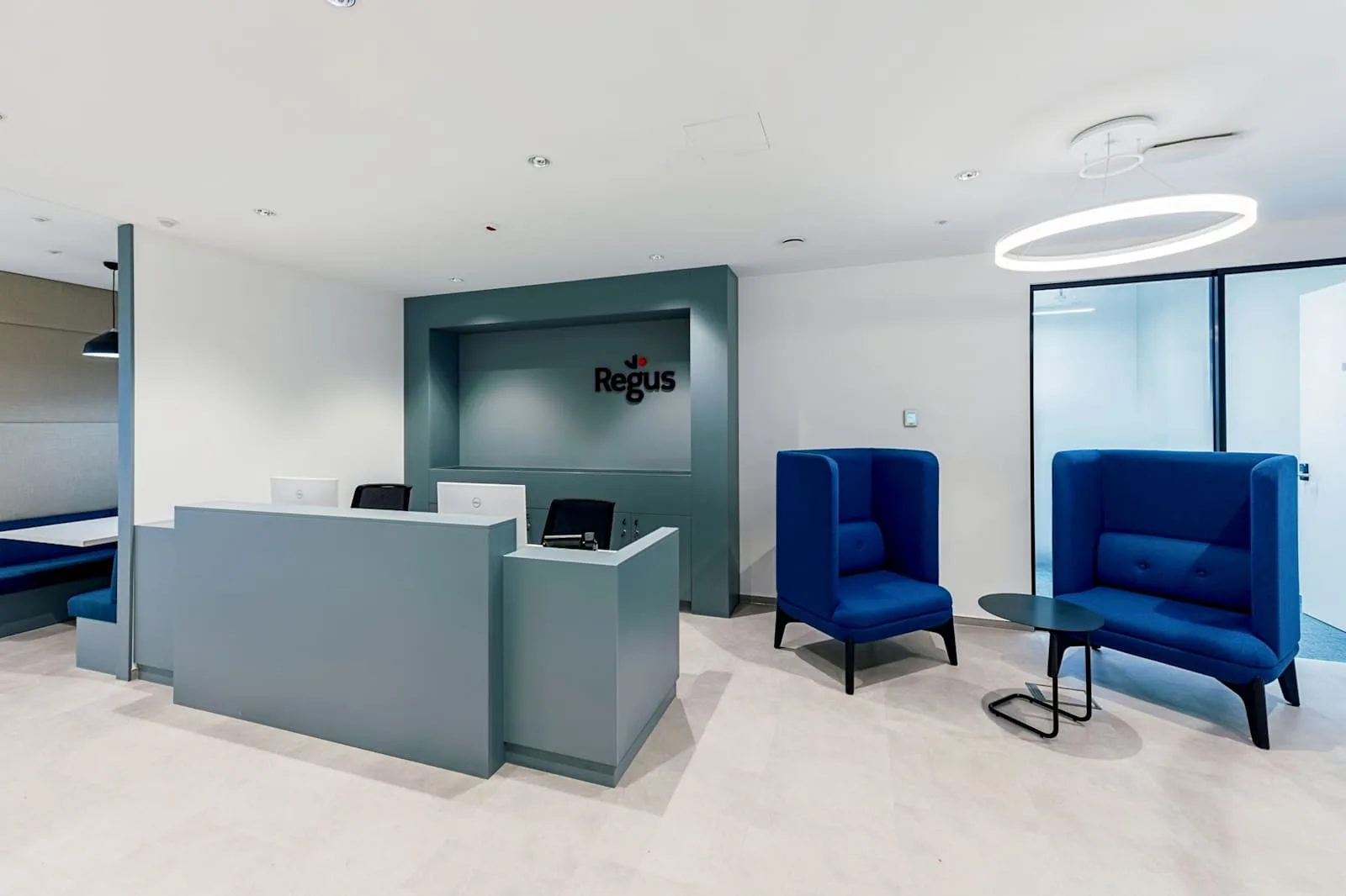 Regus Biatorbagy, Topark, Reception, Biatorbagy