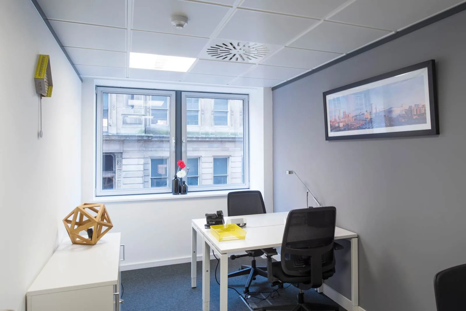 Regus BIRMINGHAM, Edmund House, Private office, 2 desks, Birmingham