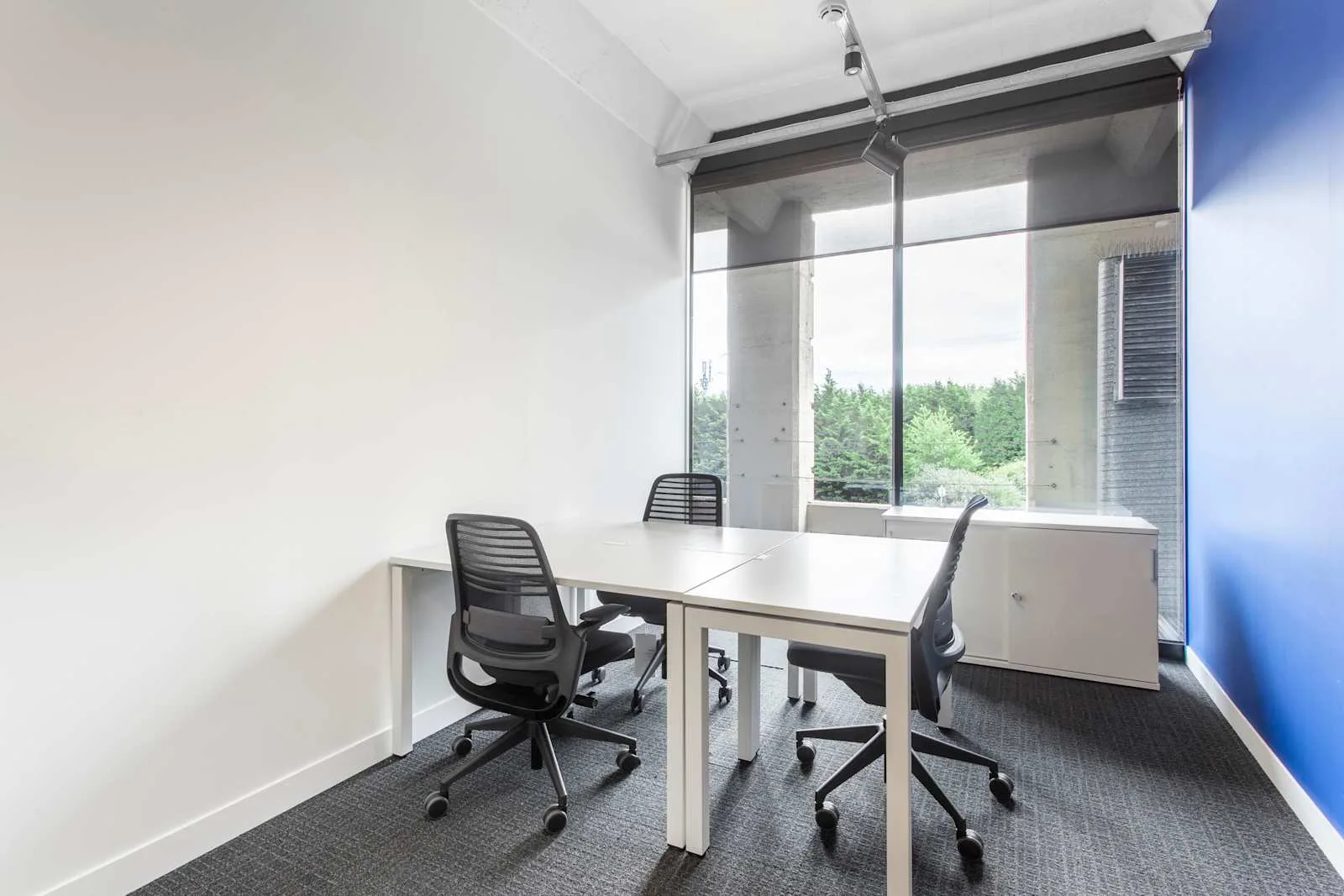Regus BIRMINGHAM, Fort Dunlop, Private office, 3 desks, Birmingham
