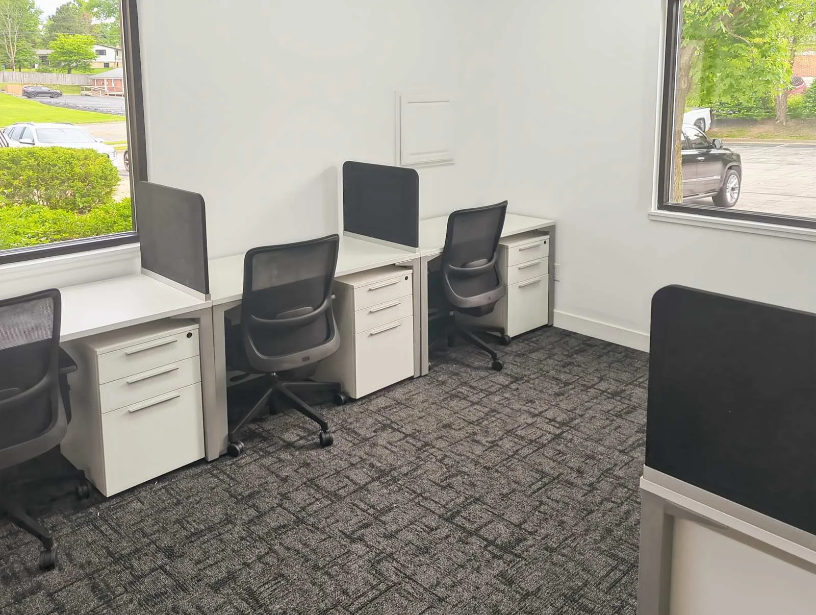 Regus IN, Bloomington - 3rd St, Private office, 3 desks, Bloomington, IN