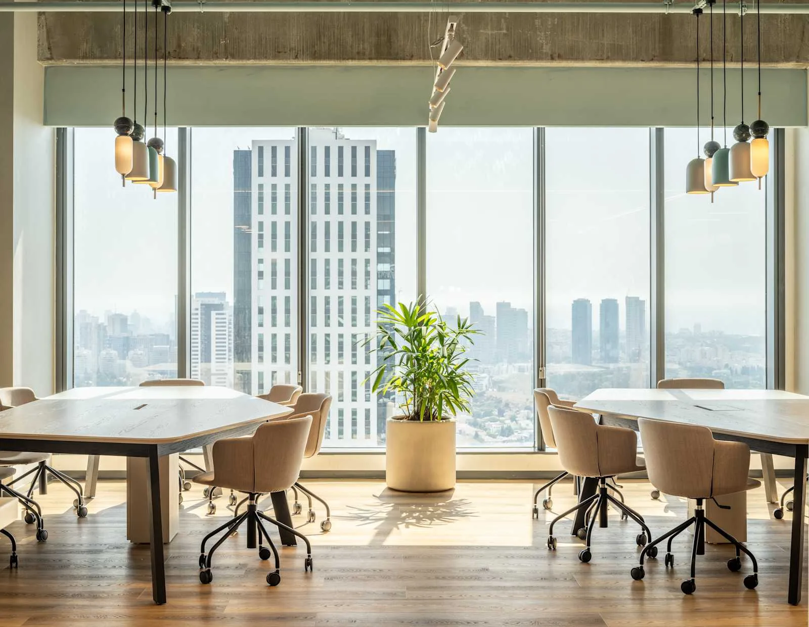 Regus Bnei Brak, BBC, Open-plan office, Bnei Brak