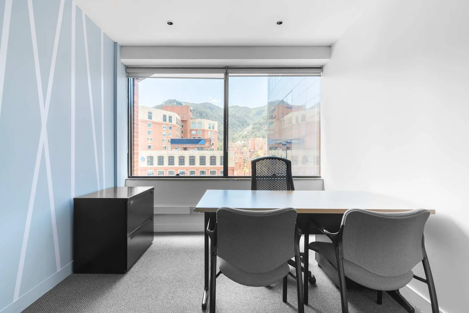 Regus BOGOTA, Avenida Chile, Private office, 1 desk, Bogotá