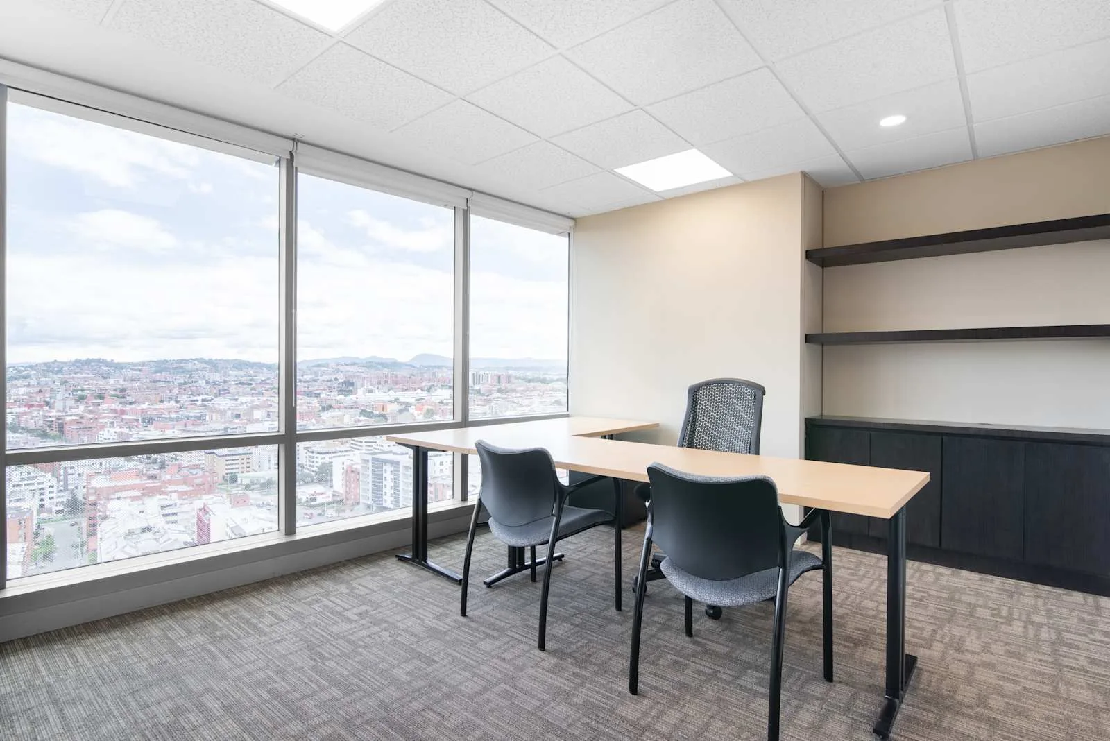 Regus BOGOTA, Tierra Firme, Despacho privado con 1 puesto, Bogotá